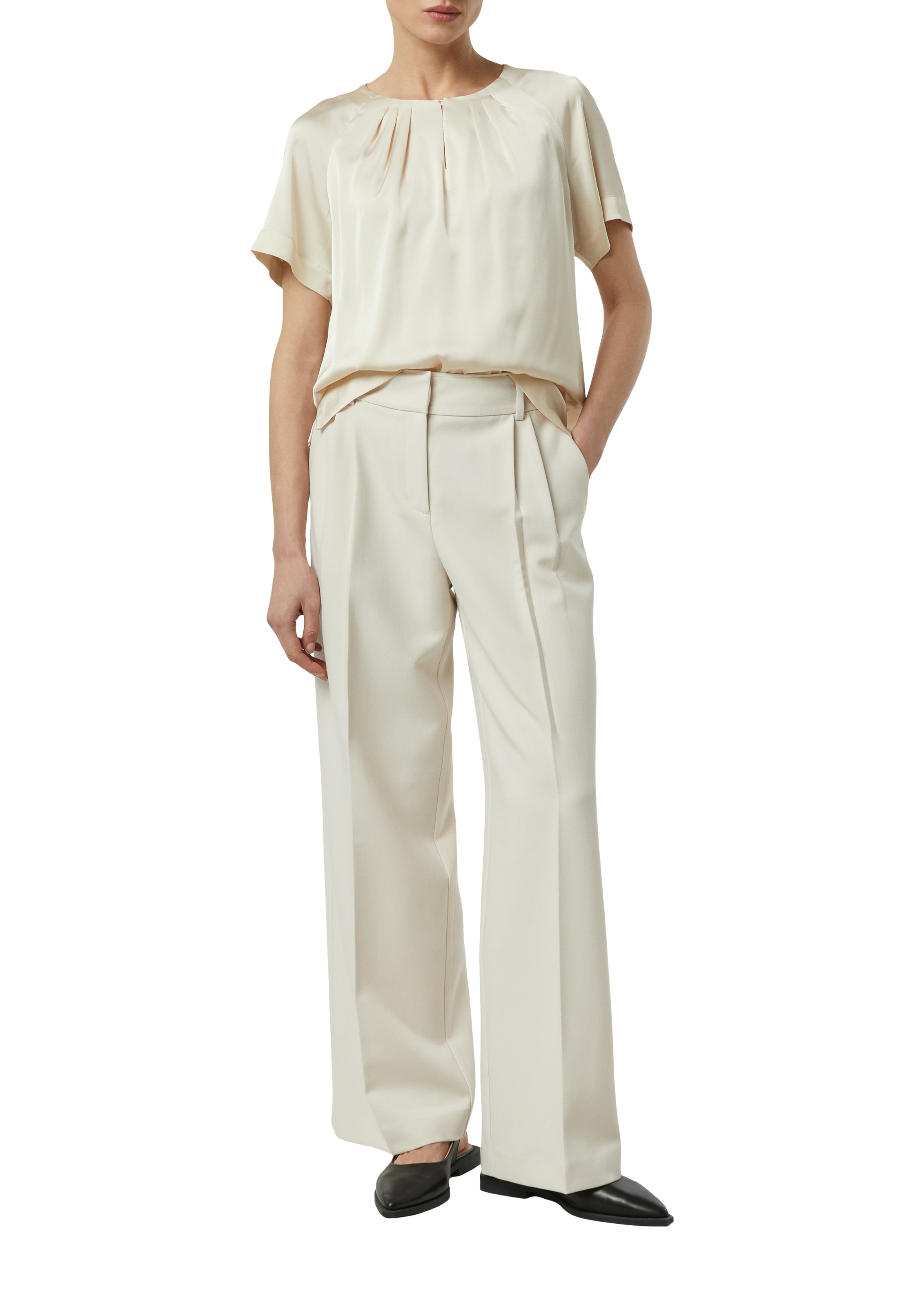 Comma Shirtbluse mit gerafftem Kragen und Cut-out günstig online kaufen