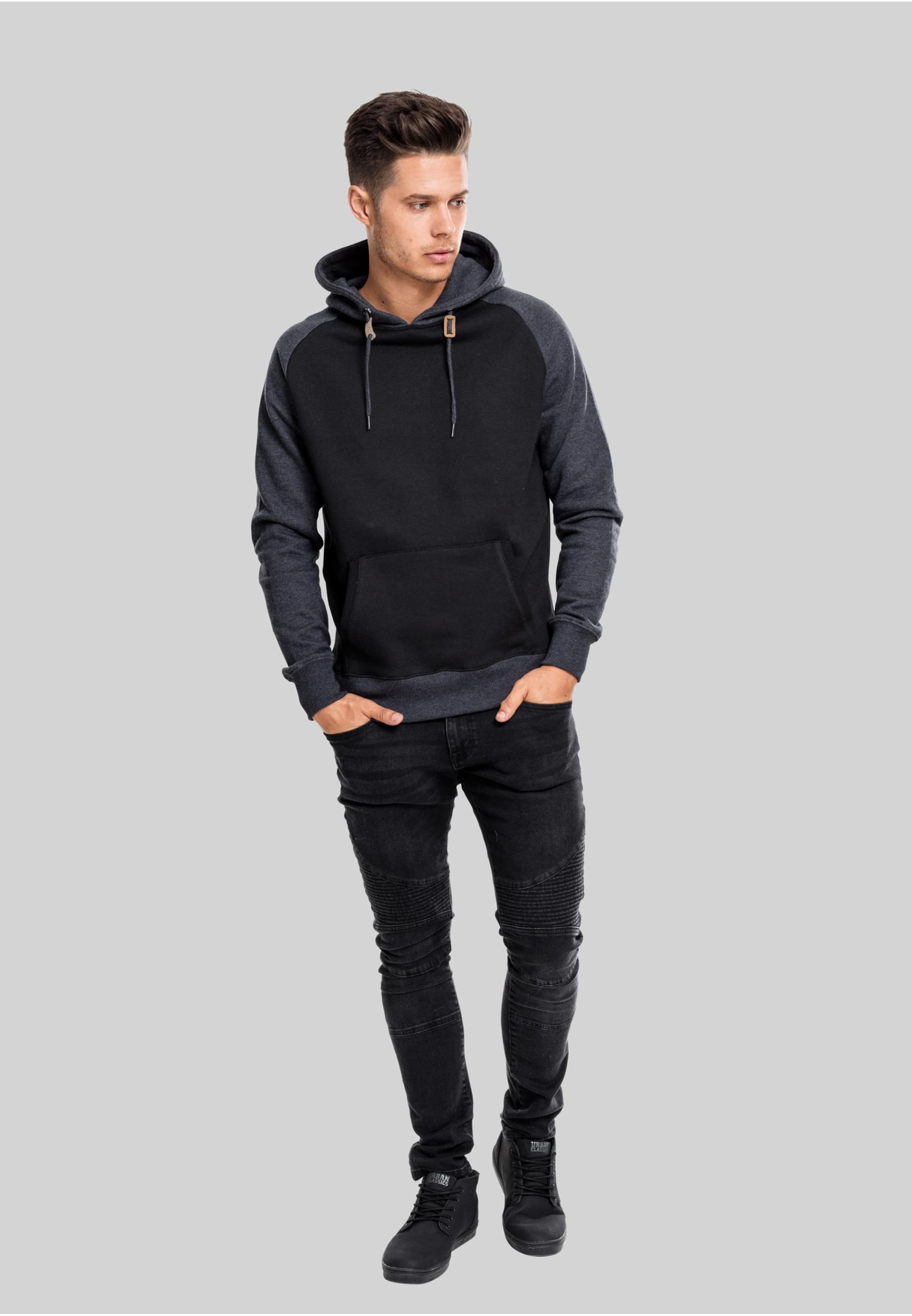 URBAN CLASSICS Kapuzensweatshirt »Urban Classics Herren Raglan Contrast Hoody«, (1 tlg.)