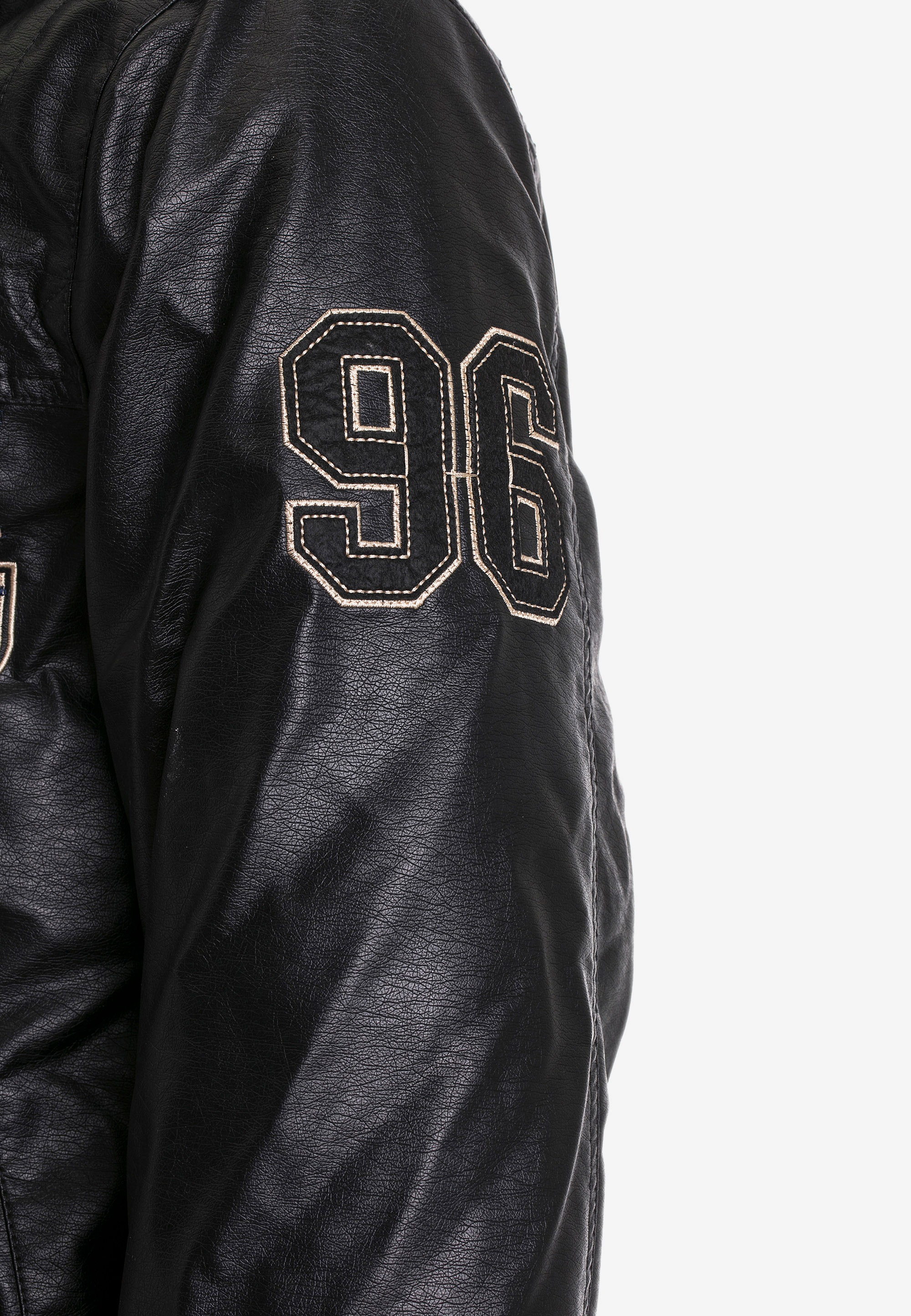 Cipo & Baxx Outdoorjacke, mit stylischen Patches