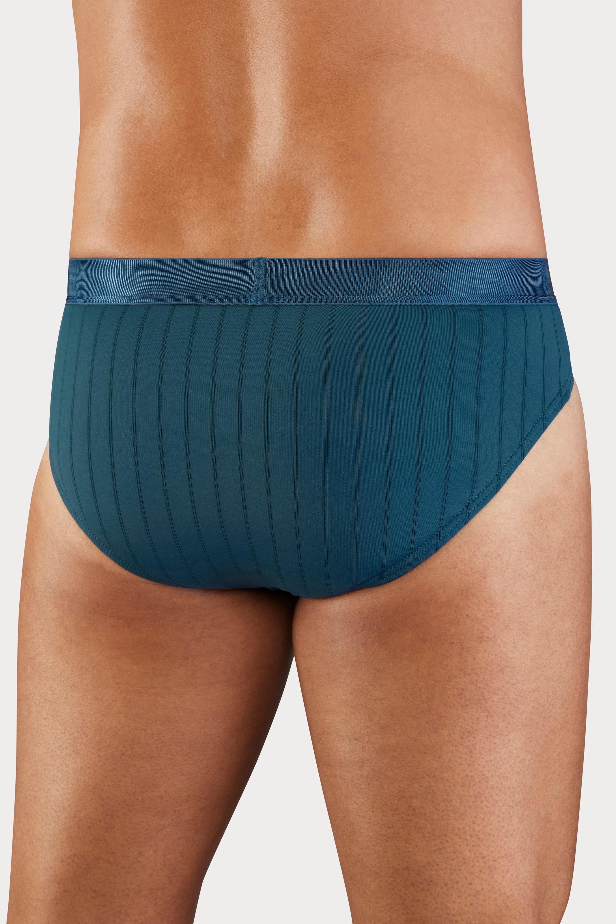 Bruno Banani Slip Packung, 2 Stk. mit weichem und dehnbarem Bündchen, schnelltrocknend