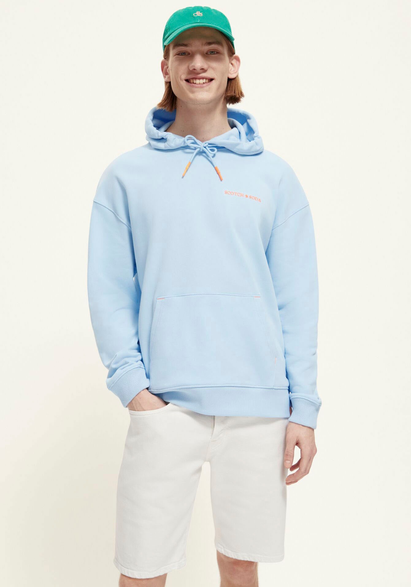Scotch & Soda Kapuzensweatshirt »Unisex hoodie in Organic cotton«, mit  kleiner Logo-Stickerei auf der Brust ▷ für | BAUR