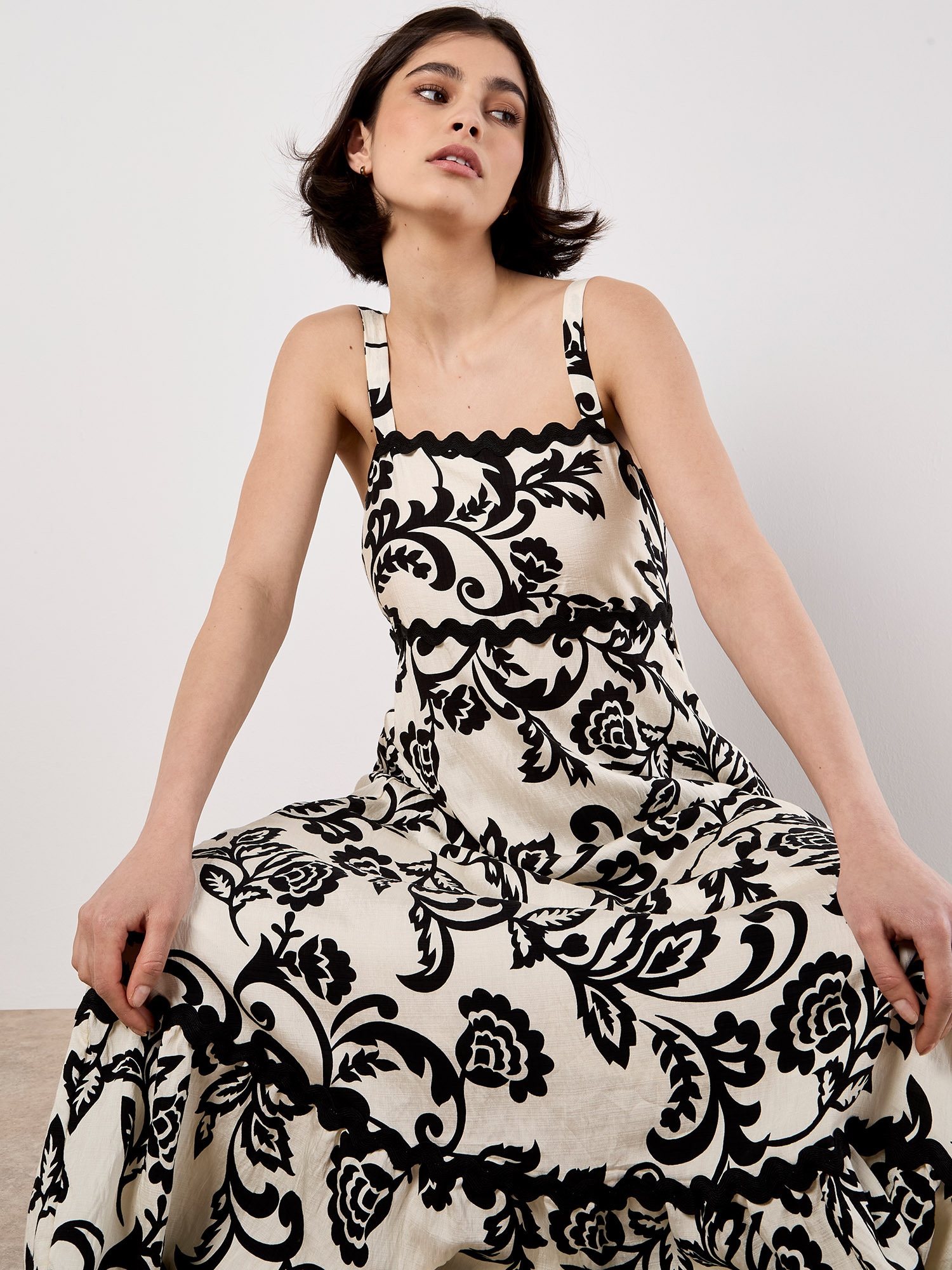 Apricot Maxikleid »Monochromes Sarasa Maxikleid« mit Blumenmuster