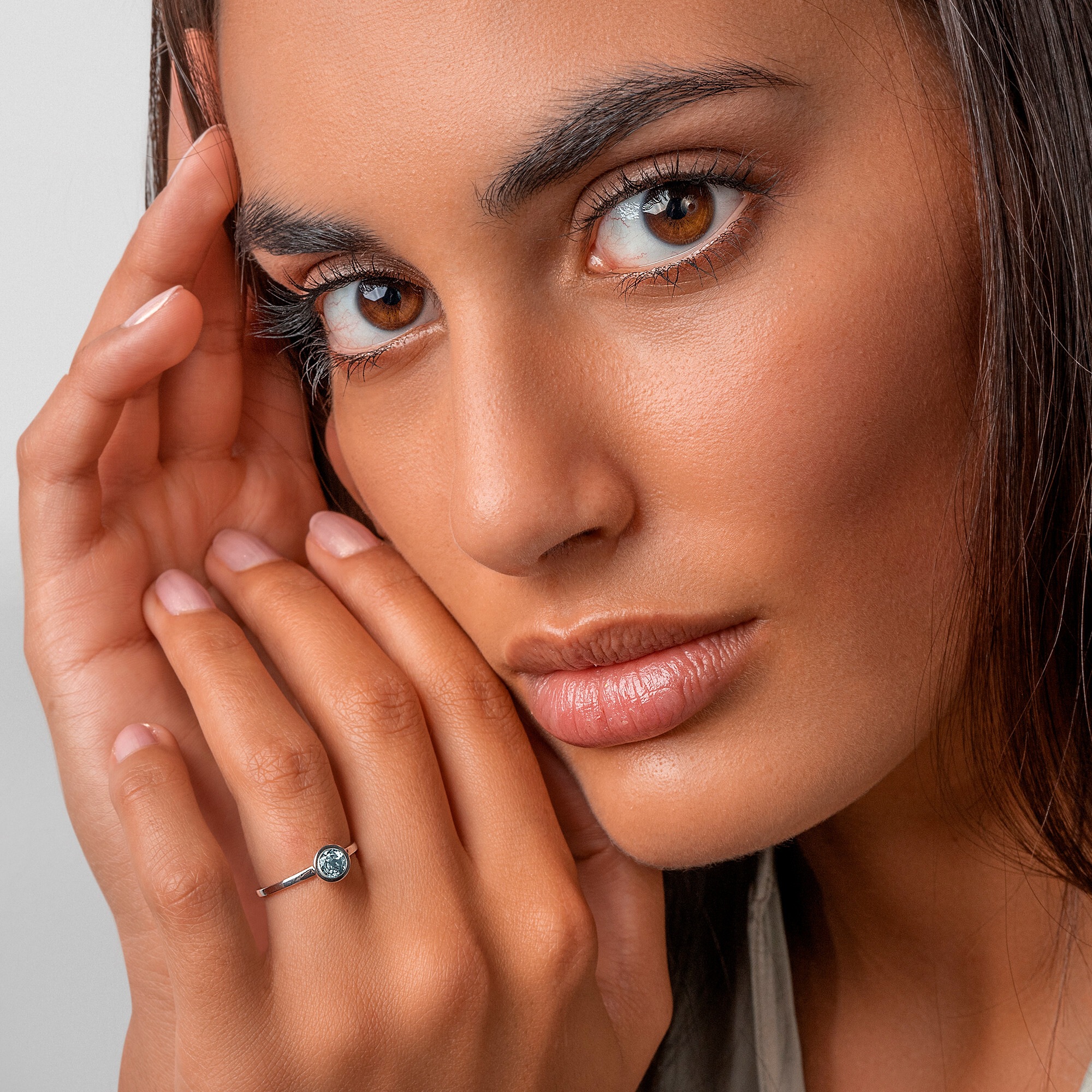 ONE ELEMENT Goldring »Blau Topas Ring aus 333 Weißgold«, Damen Gold Schmuck
