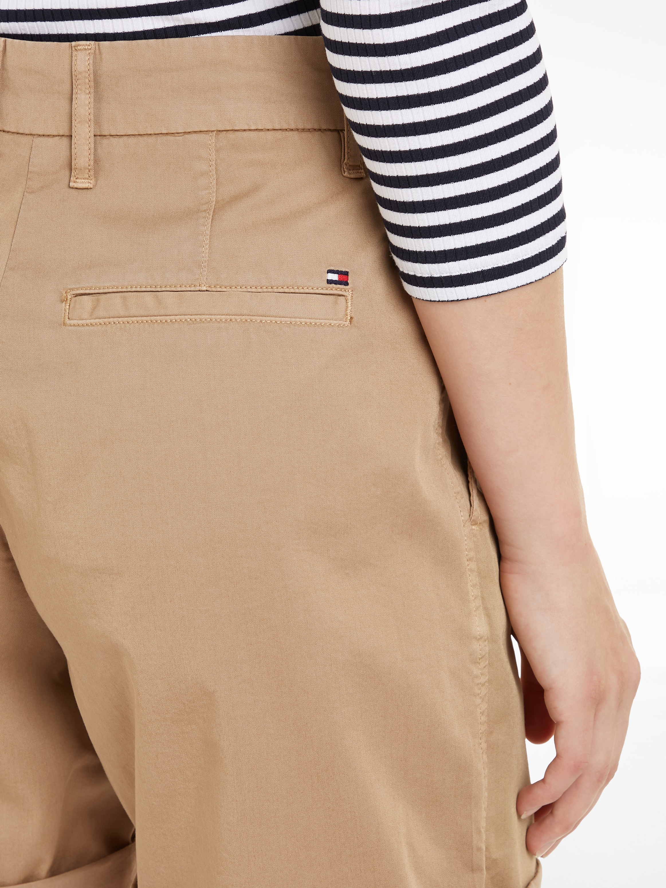 Tommy Hilfiger Chinoshorts »CO BLEND GMD CHINO SHORT«, mit Umschlagsaum