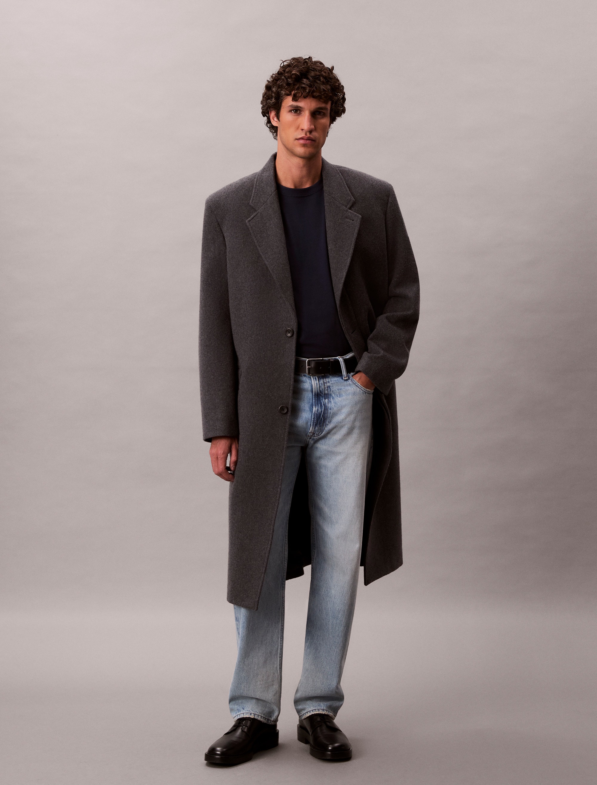 Calvin Klein Jeans Langarmshirt »LS EASY MONOGRAM TEE«, Mit Rundhalsausschnitt, regular fit