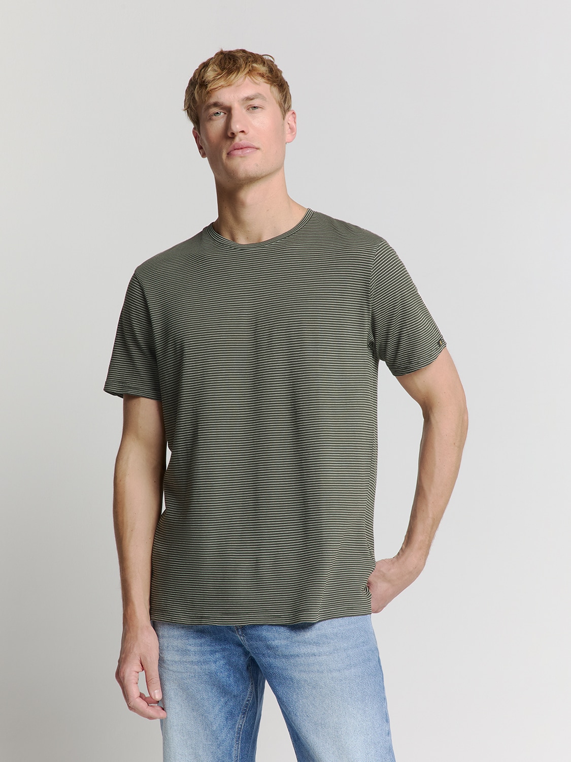 NO EXCESS T-Shirt "No Excess Crewneck T-Shirt" günstig online kaufen