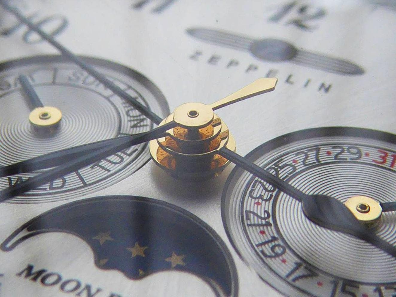 ZEPPELIN Multifunktionsuhr »LZ 129 Hindenburg Moonphase«, Armbanduhr, Quarzuhr, Herrenuhr, Datum, Mondphase, Made in Germany