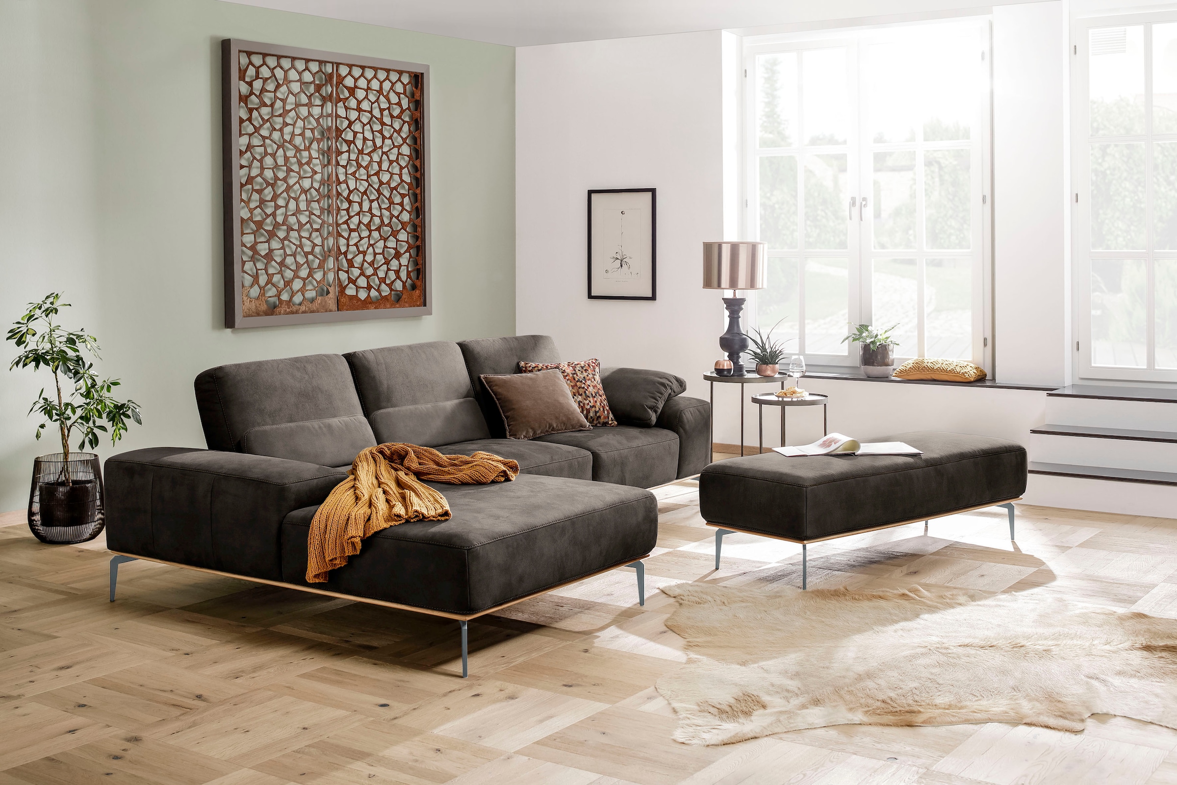 W.SCHILLIG Ecksofa »run, Designsofa mit tollem Sitzkomfort, bequem, L-Form« mit elegantem Holzsockel, Füße in Silber matt, Breite 299 cm