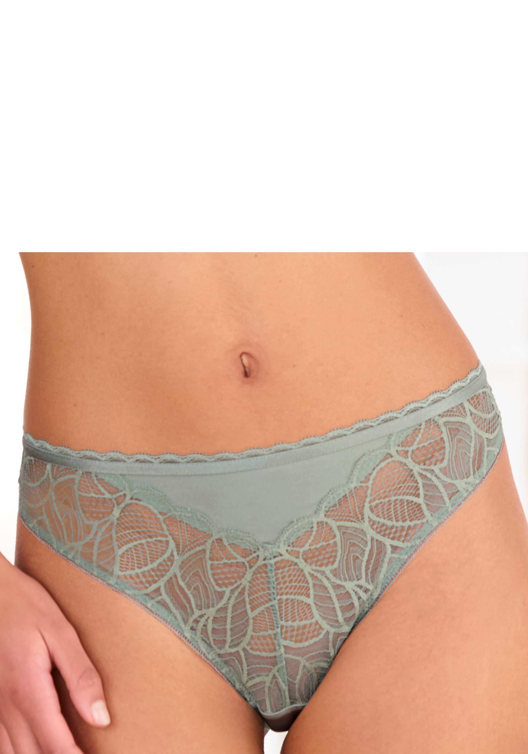LASCANA Stringpanty "Alicia", aus dezent transparenter Spitze günstig online kaufen