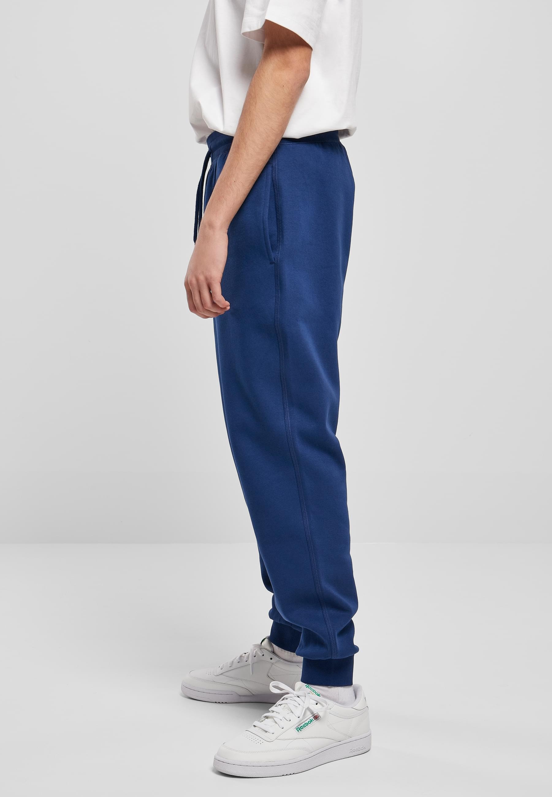 URBAN CLASSICS Stoffhose »Urban Classics Herren Basic Sweatpants«, (1 tlg.)