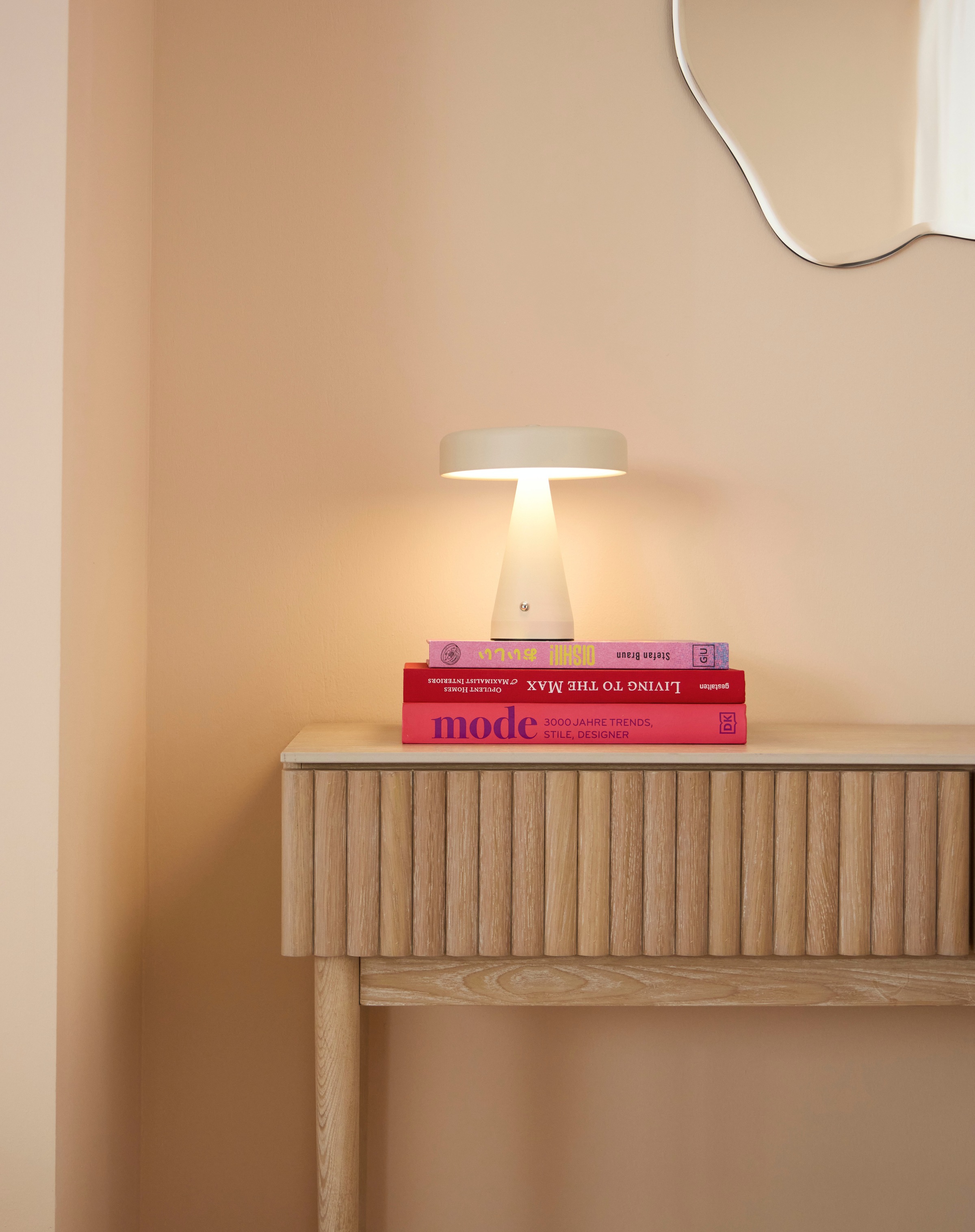 homsy by Ana Johnson Schminktisch »Solva« Esche-/Eukalyptusholz, geriffelte Front, Keramikplatte, Breite 118 cm