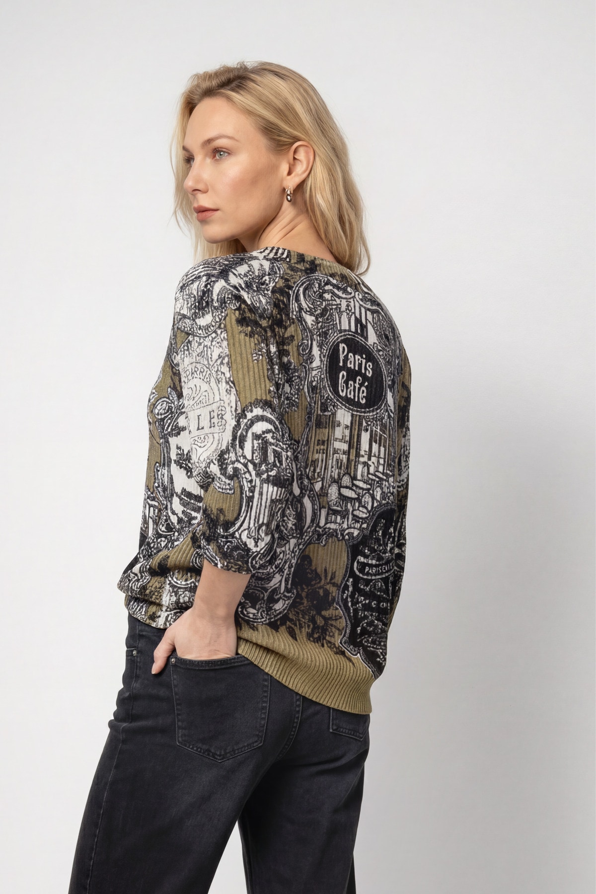 Monari Strickpullover »Pullover Emblemdruck allover« Regular fit mit Emblemdruck