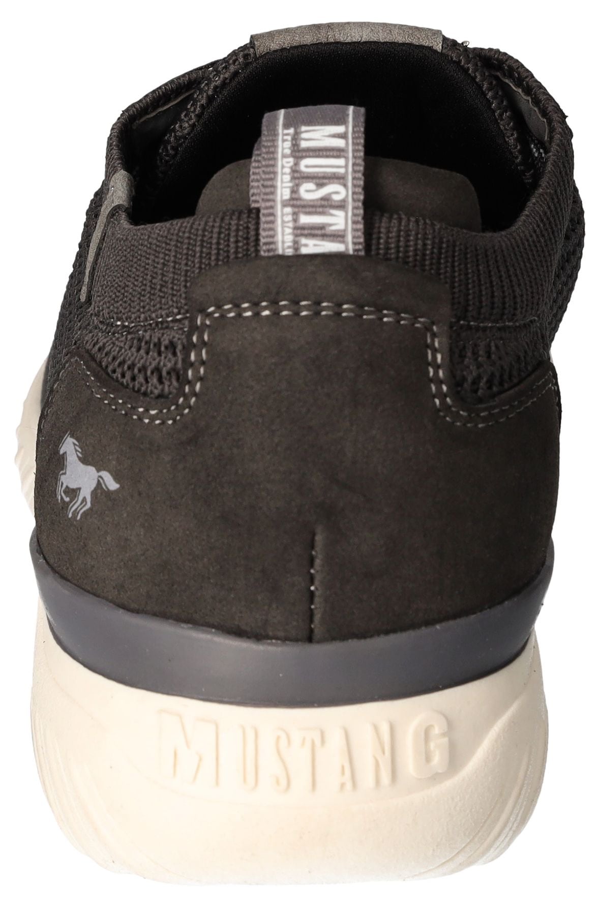 Mustang Shoes Slip-On Sneaker, Slipper, Freizeitschuh mit heller Laufsohle