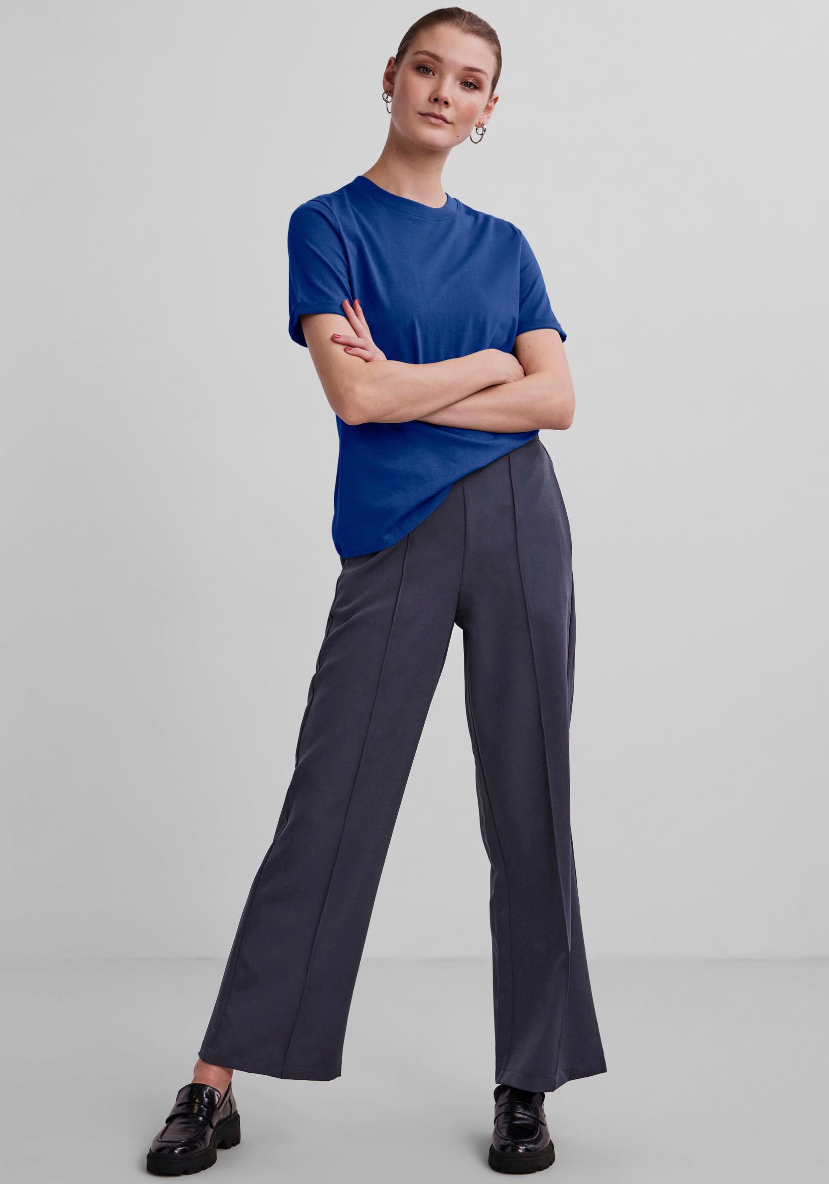 Thumbnail - pieces Rundhalsshirt "PCRIA SS FOLD UP SOLID TEE NOOS BC"