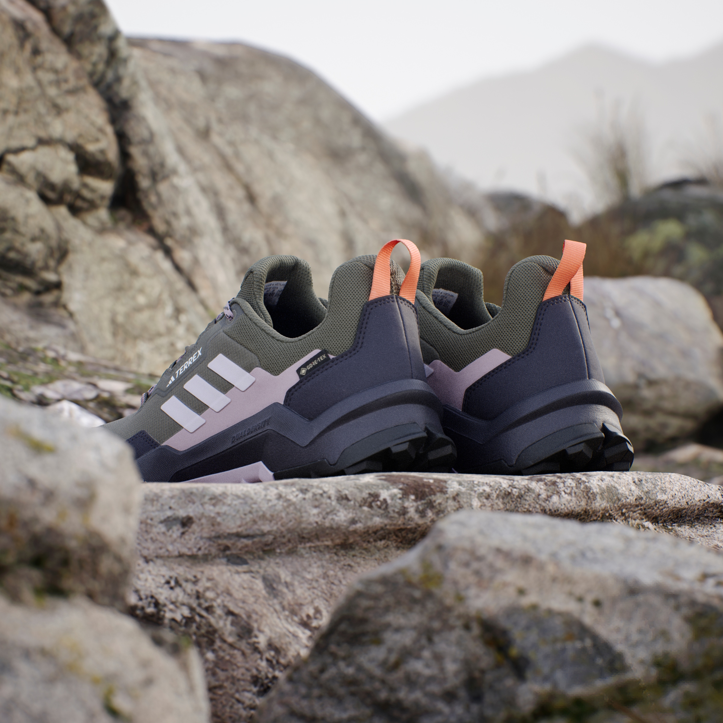 adidas TERREX Wanderschuh »TERREX AX4 GORE-TEX«, wasserdicht