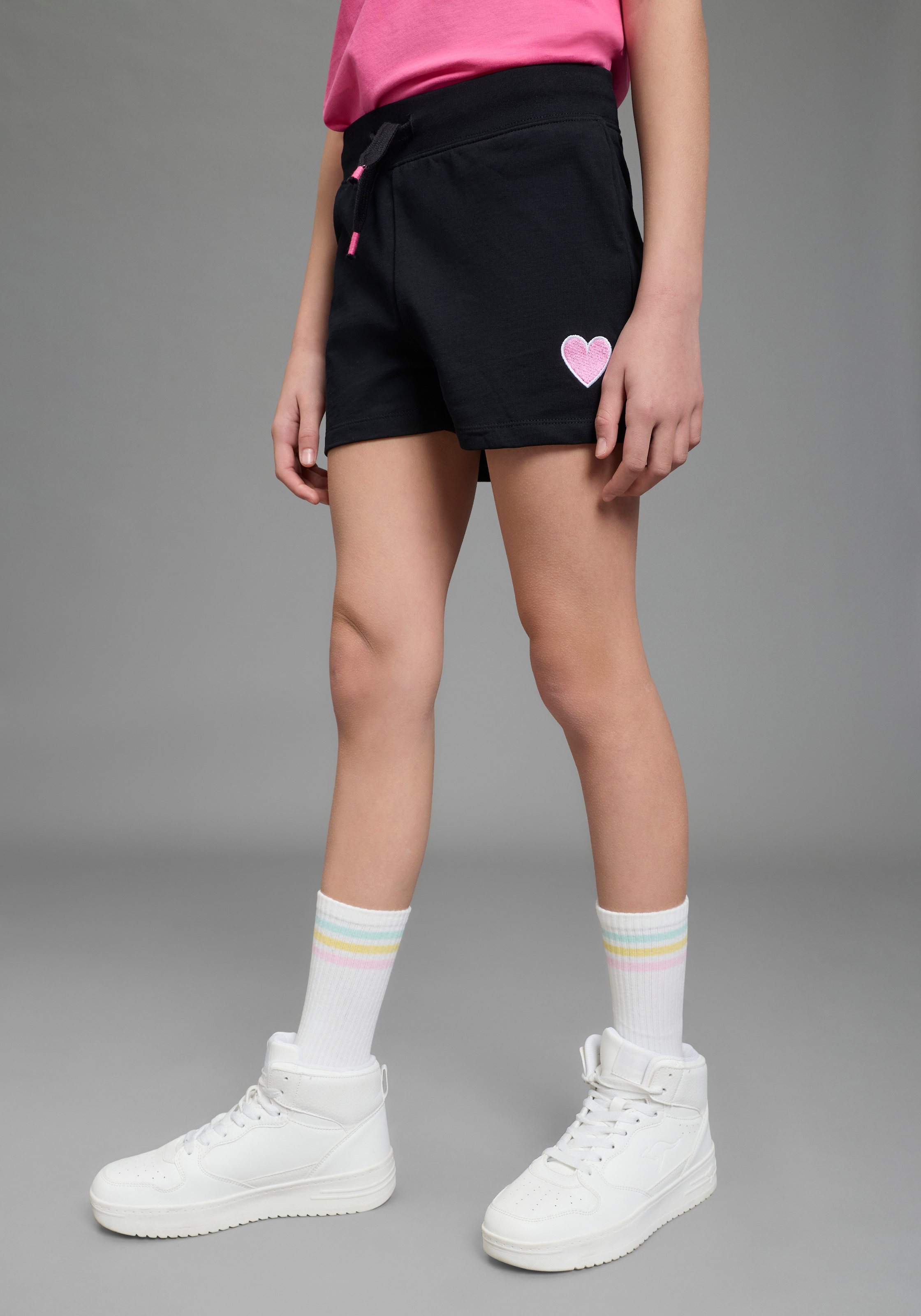 H.I.S Sweatshorts »2er Pack Sweat-Shorts mit Stickerei für Mädchen«  für Mädchen, mit Gummizug am Bund, aus Baumwolle und Viskose