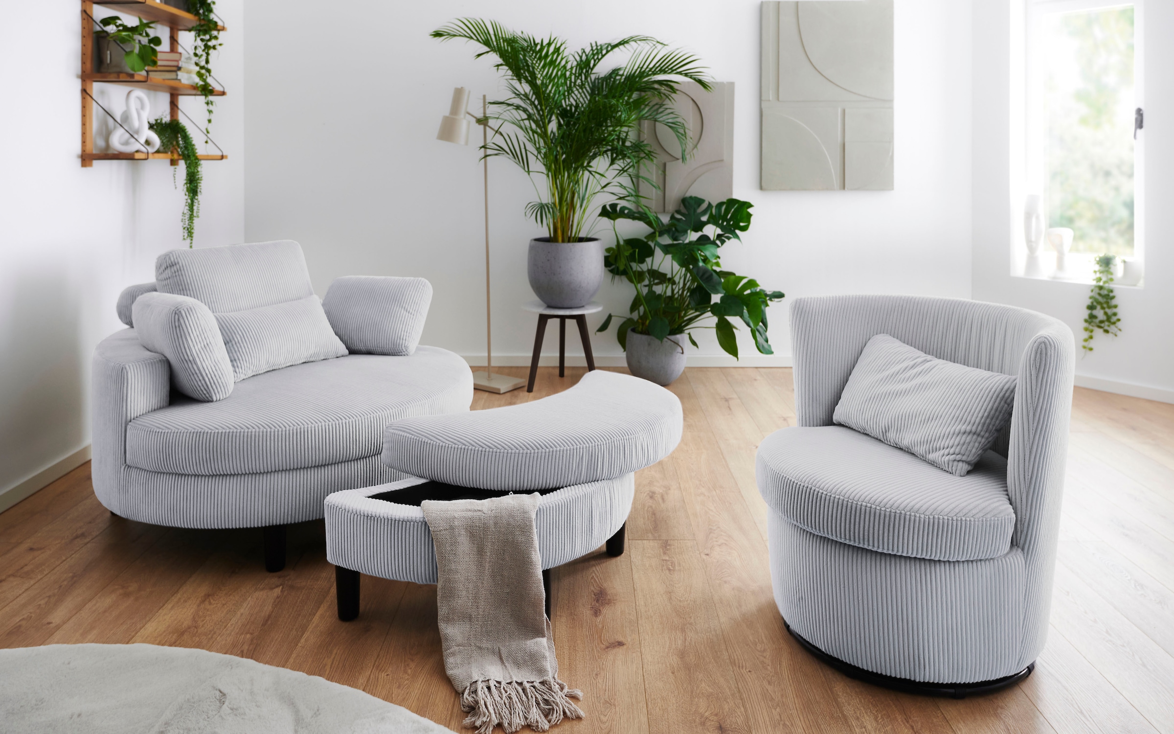 ATLANTIC home collection Loveseat »Ravi«, XXL- Sessel, inklusive Stauraumhocker, Rückenkissen & drei Zierkissen