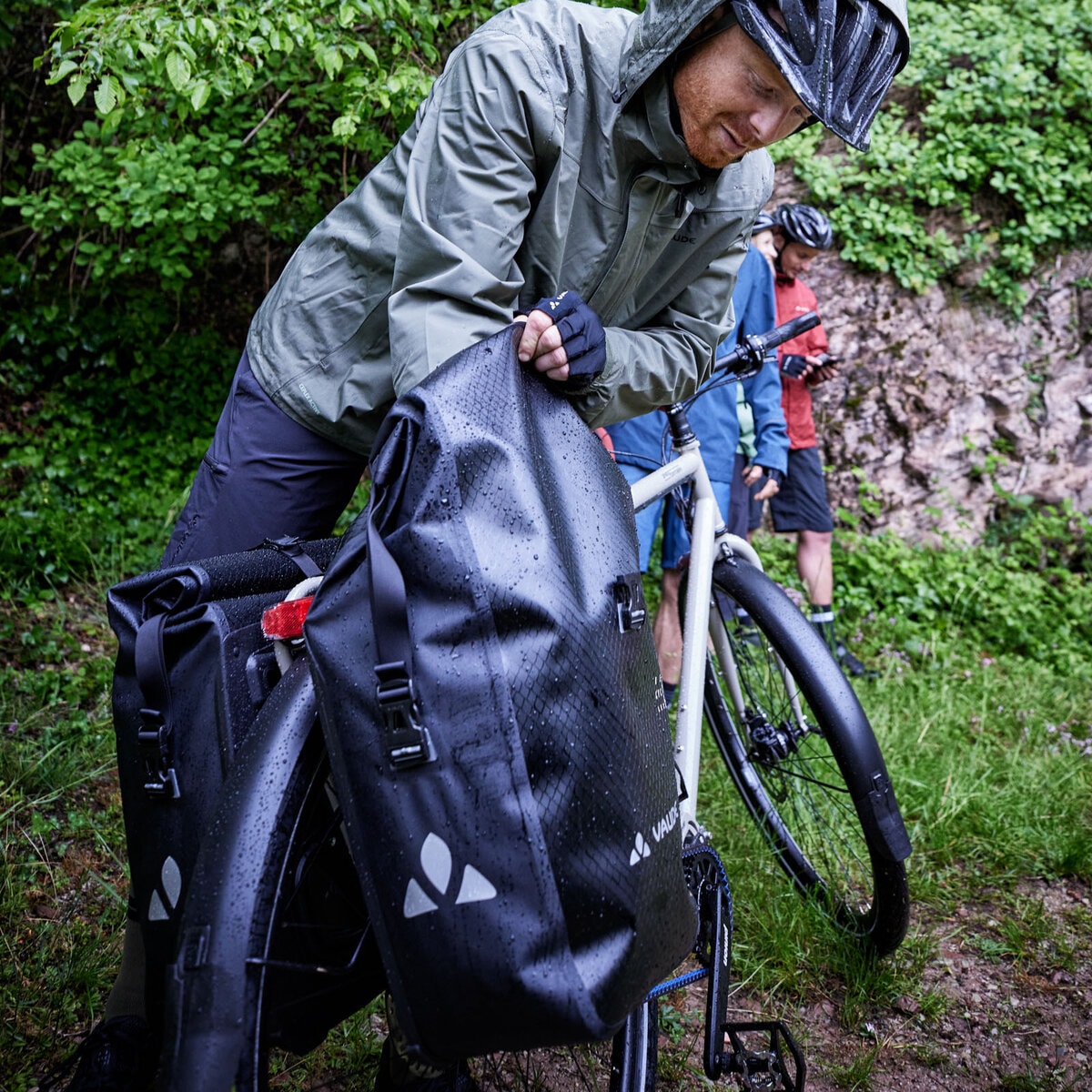 VAUDE Fahrradjacke »MEN'S ESCAPE BIKE LIGHT JACKET«, (1 St.), mit Kapuze