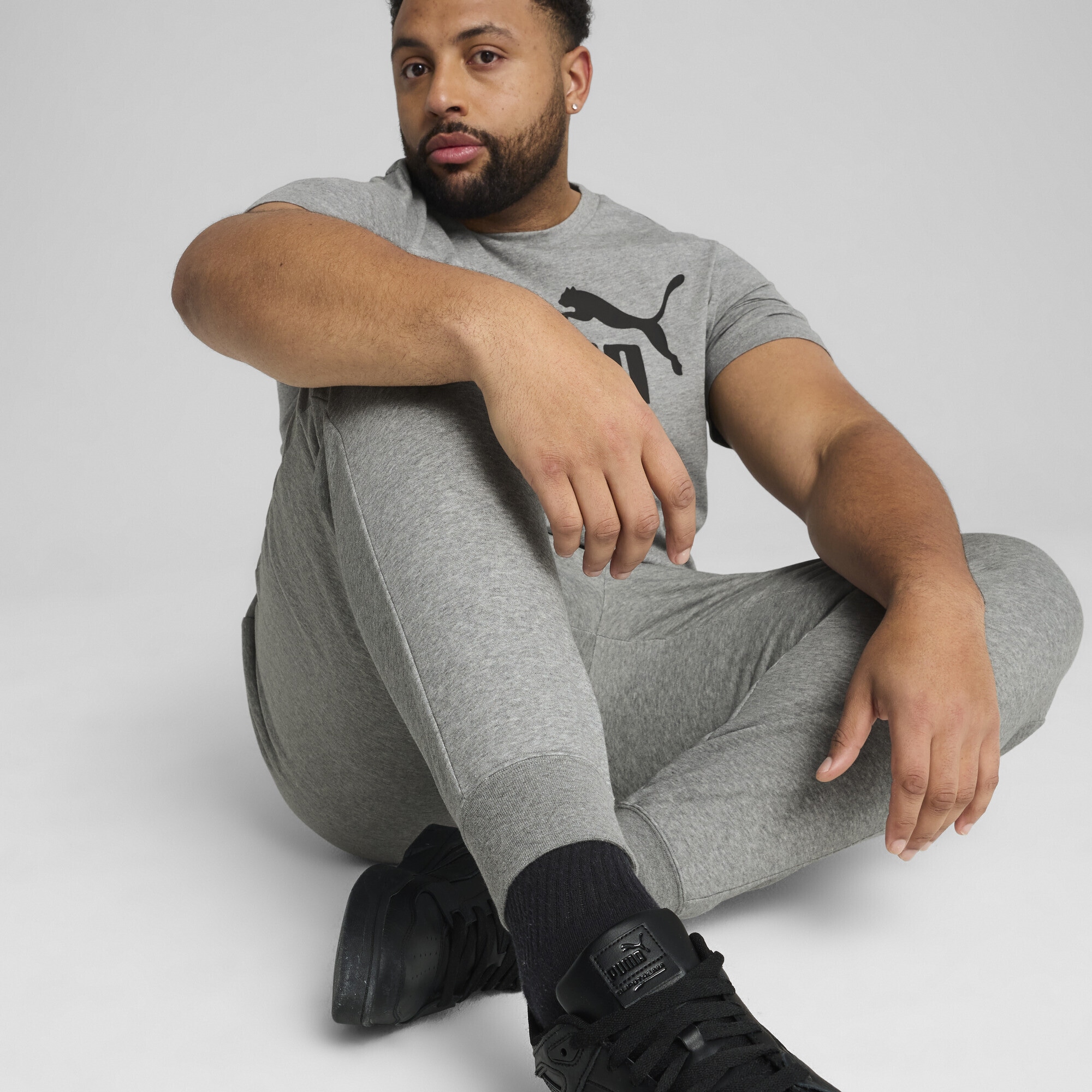 PUMA Sporthose »Essentials No. 1 Logo Slim Jogginghose Herren«
