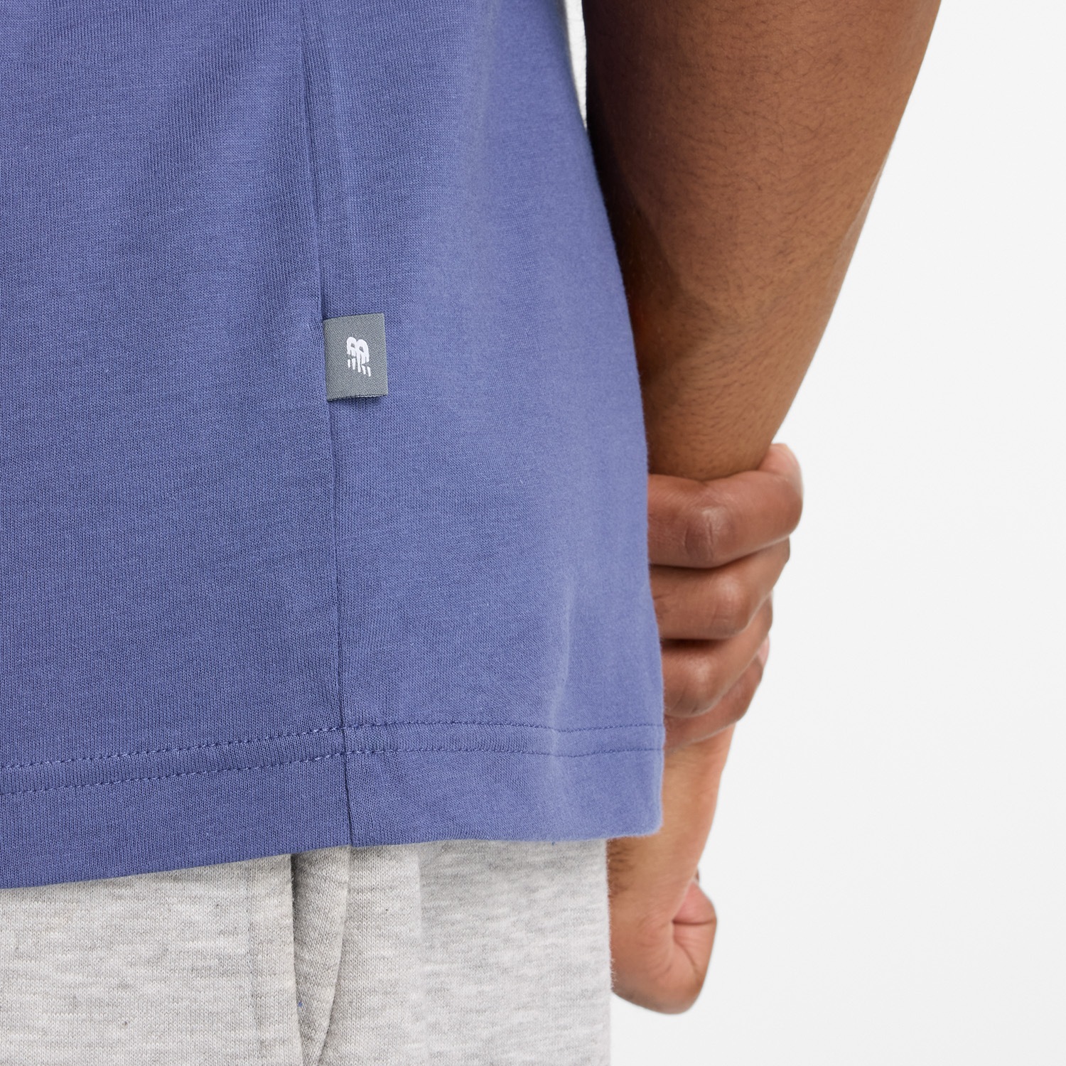 New Balance T-Shirt »SPORT ESSENTIALS LOGO T-SHIRT«