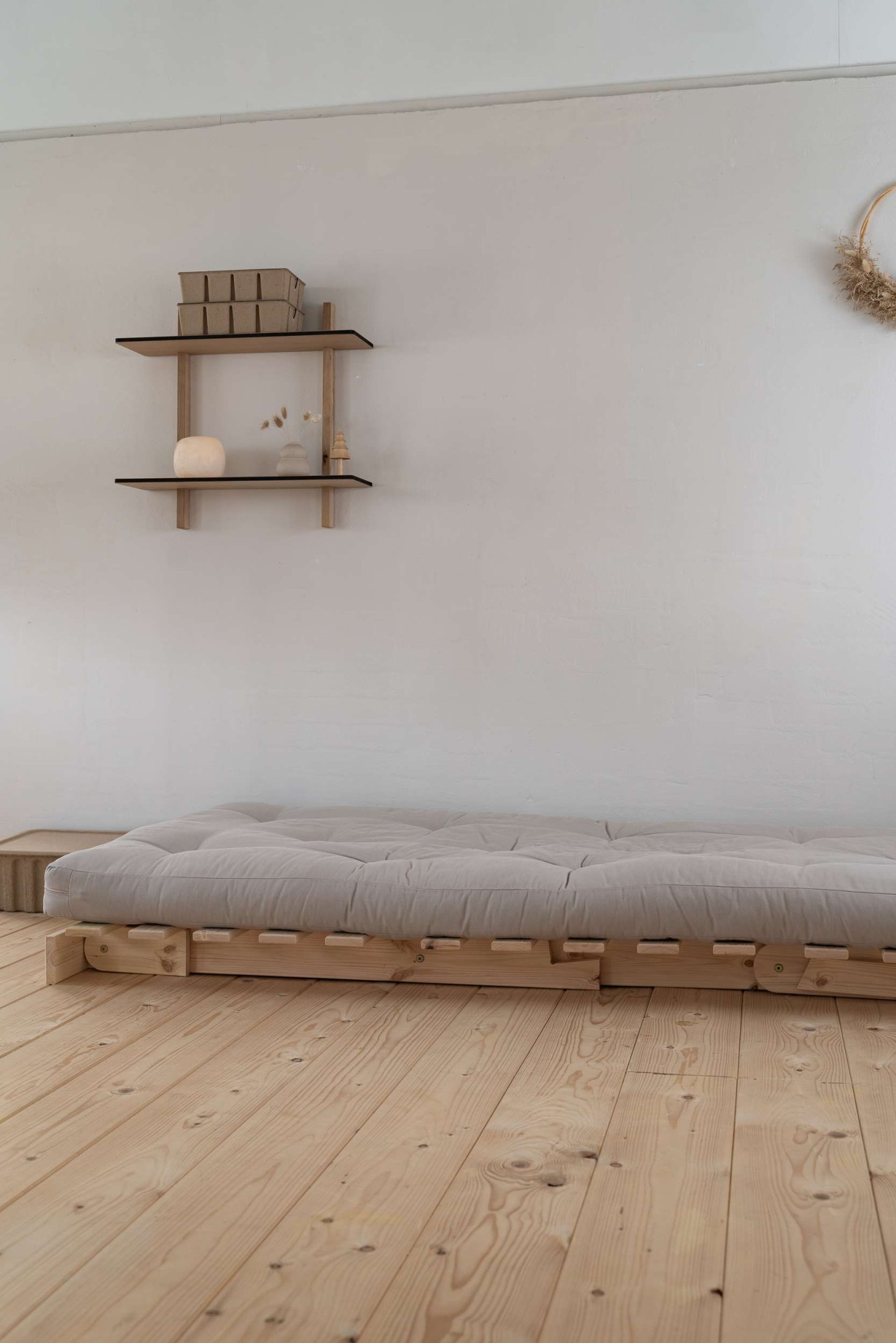 Karup Design Daybett »Roots Sofa Bed, Schlafsofa, Bettfunktion, FSC®-Massivholz, B: 90 cm« Inkl. Futonmatratze. Made in Europe, minimalistisches Design