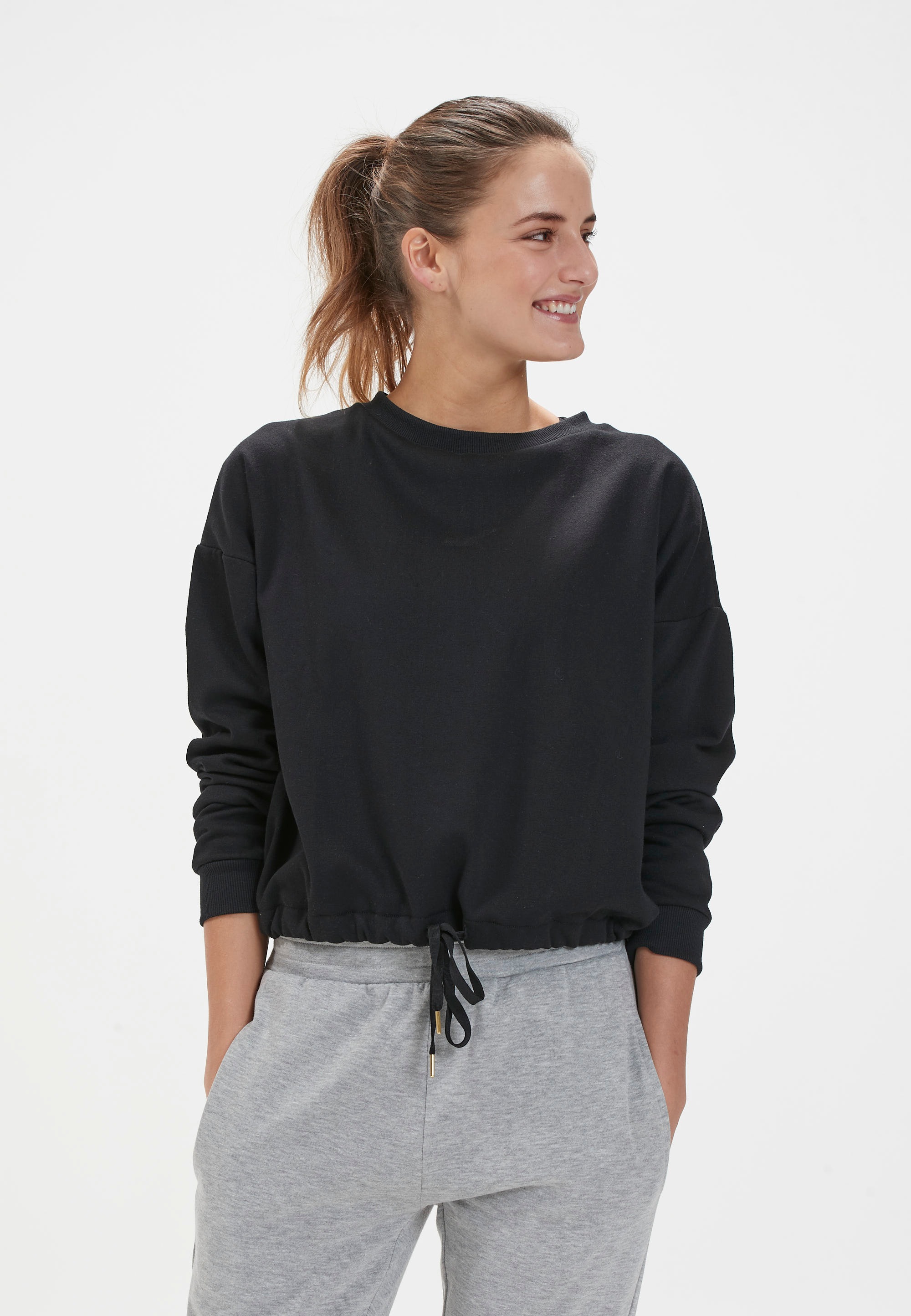 ENDURANCE Sweatshirt »AININIE W«, im hippen Style aus Dänemark