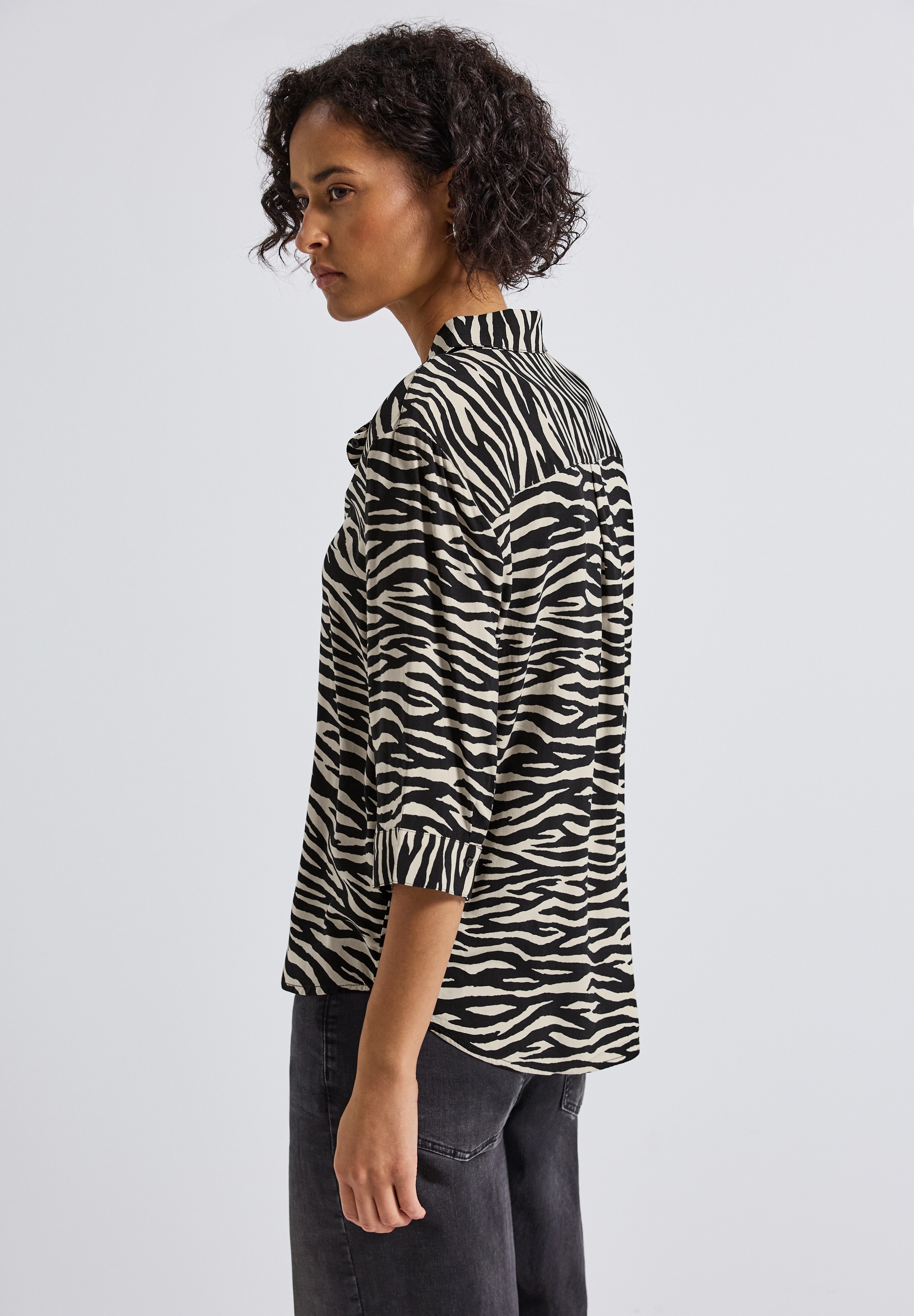 STREET ONE Hemdbluse, aus seidiger Viskose