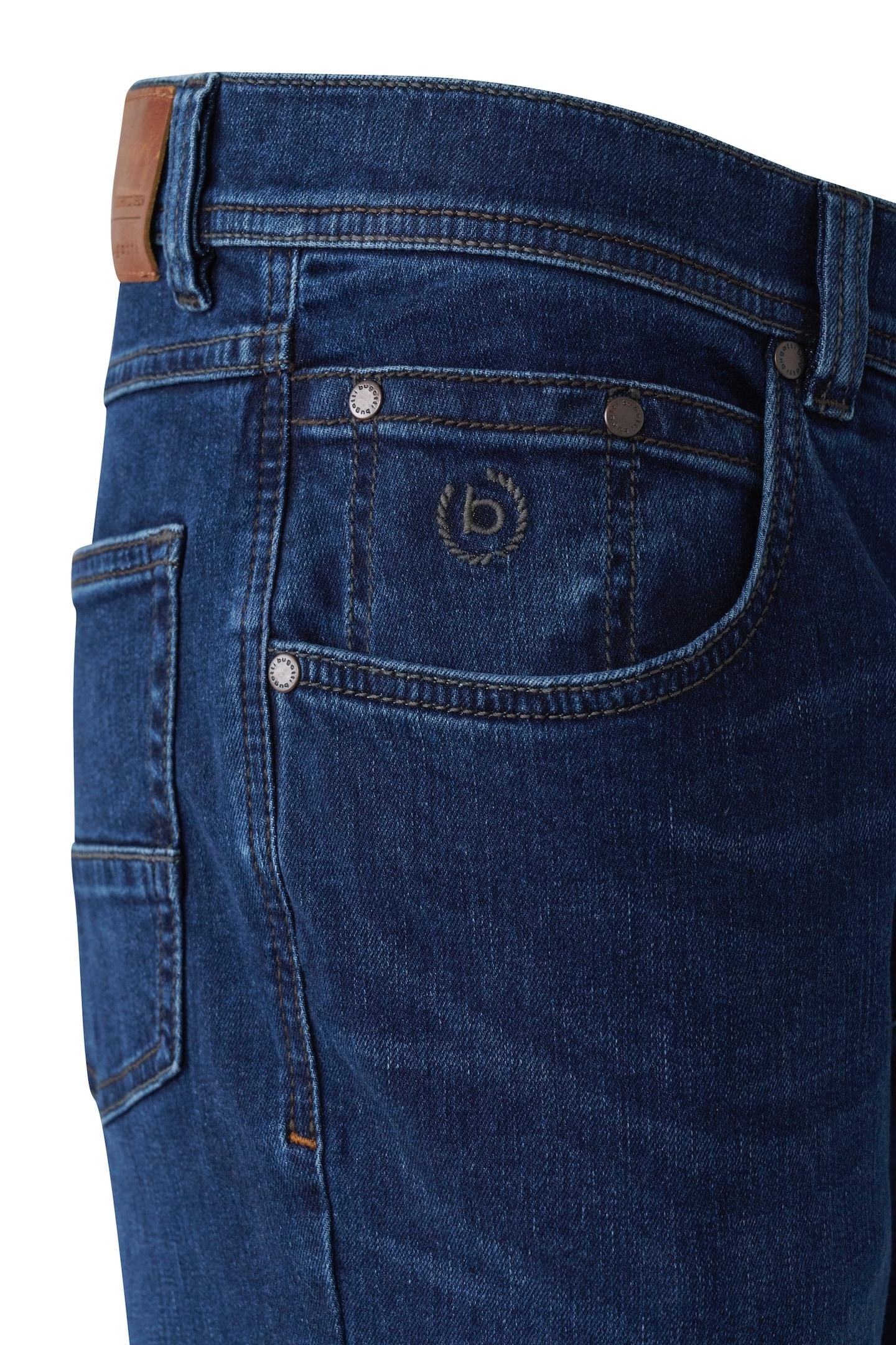 bugatti 5-Pocket-Jeans »Regular Fit«, aus Authentic Denim mit Stretch-Komfort