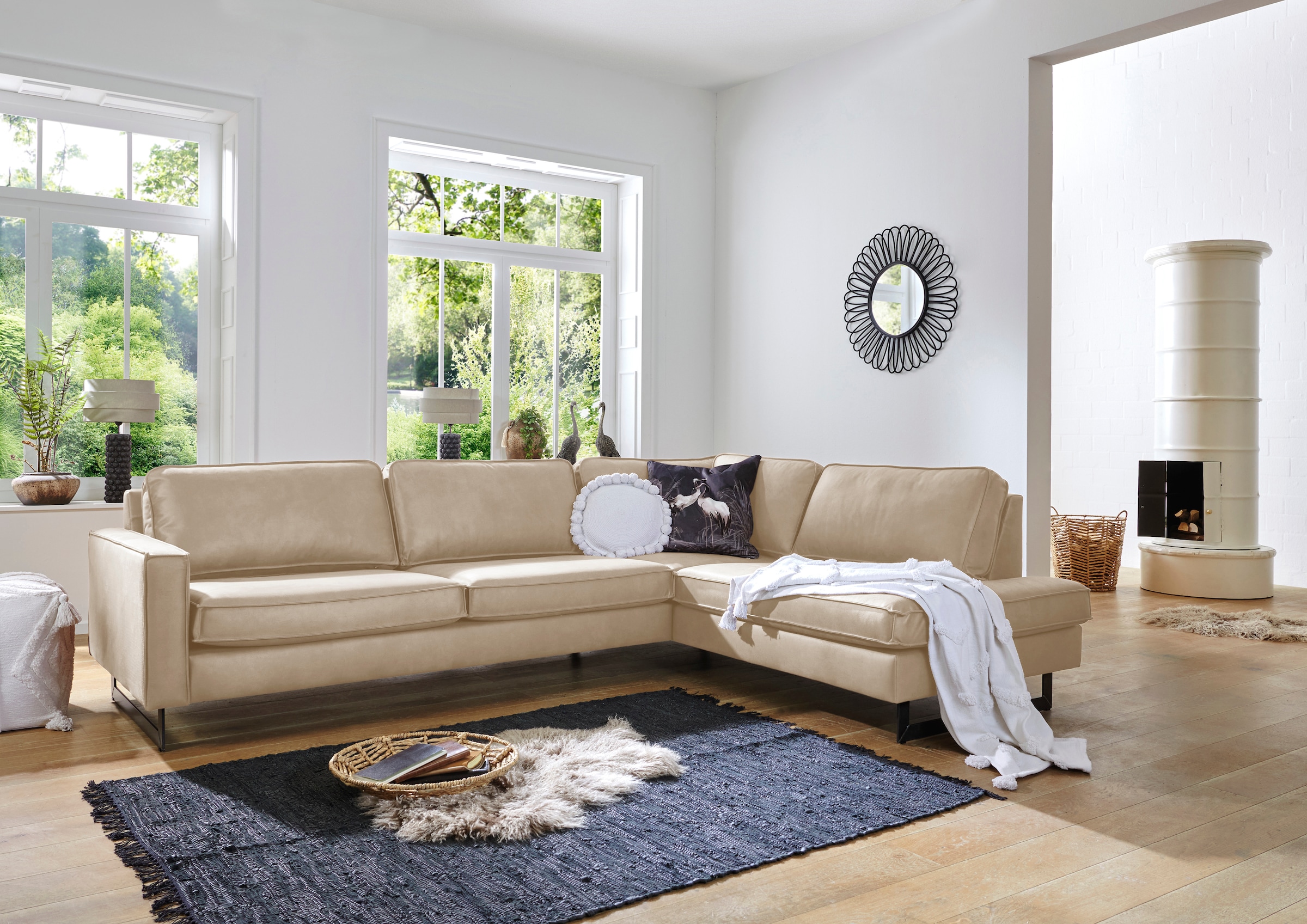 OTTO home Ecksofa "Pinto, 290 cm, Cord, Chenille, Lederoptik, Ottomane links / rechts" mit Keder, schwarze Metallfüße, Wellenunterfederung