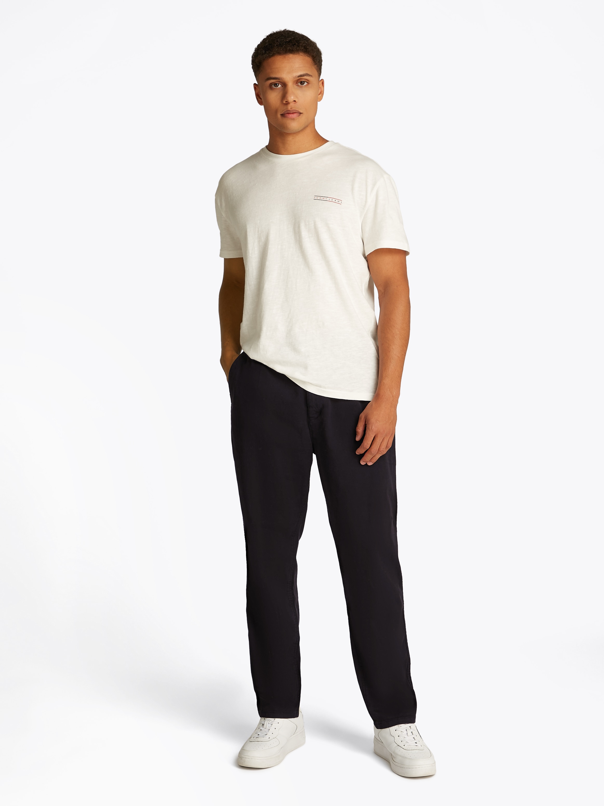 Tommy Jeans Chinohose »TJM CASUAL ELASTICATED PANT«, mit Bundfalten