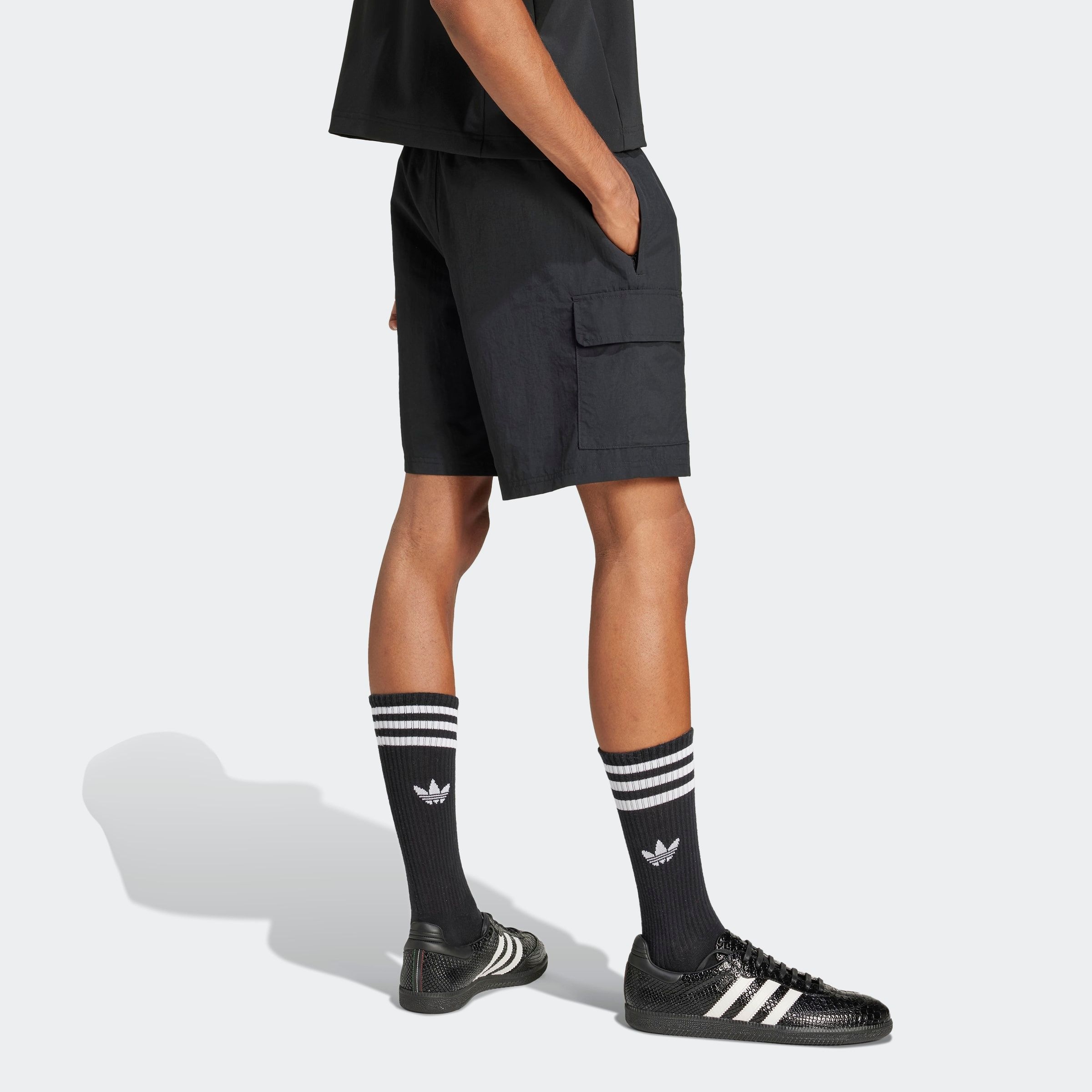 adidas Originals Shorts "ESS WVN SHORTS", (1 tlg.) günstig online kaufen