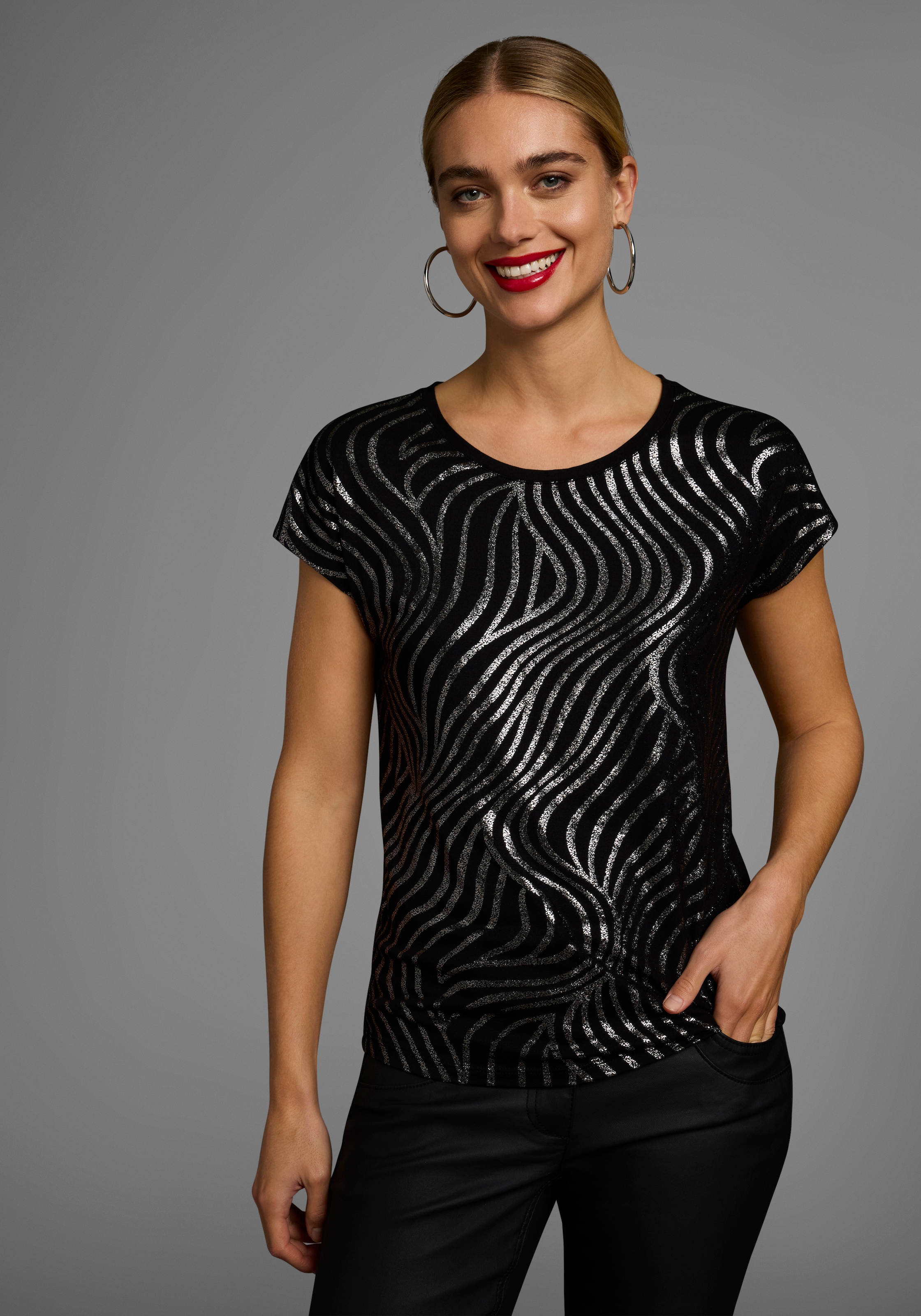Laura Scott Rundhalsshirt, Kurzarm, figurumspielend, aus elastischem Single Jersey