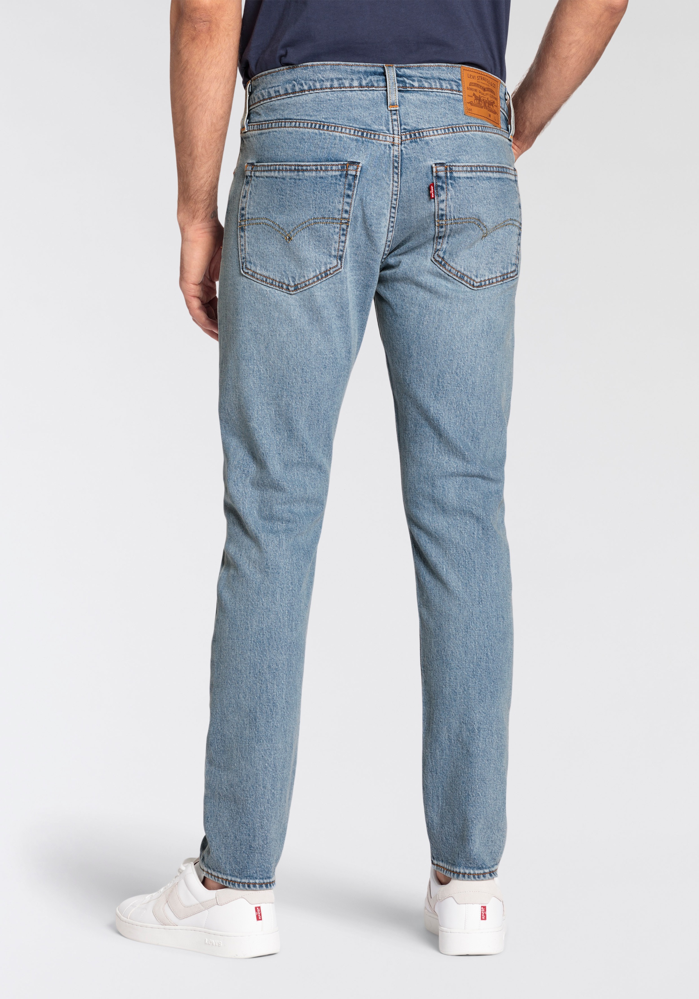 Thumbnail - Levis "512 Slim Taper Fit" mit Markenlabel