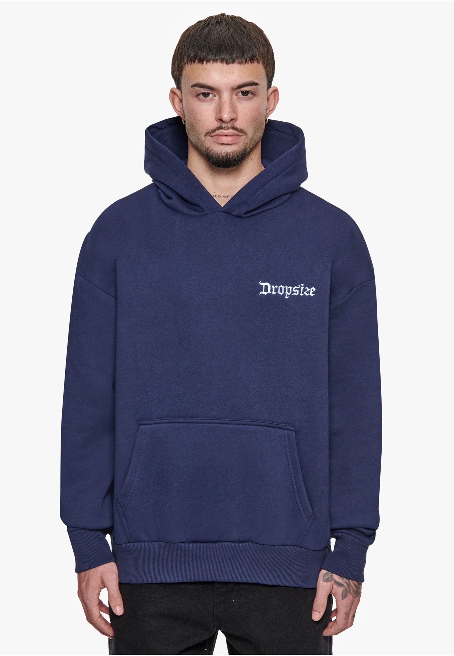 Dropsize Kapuzensweatshirt »Dropsize Herren Dropsize Heavy Oversize Embo Hoodie«, 1 Stk.

