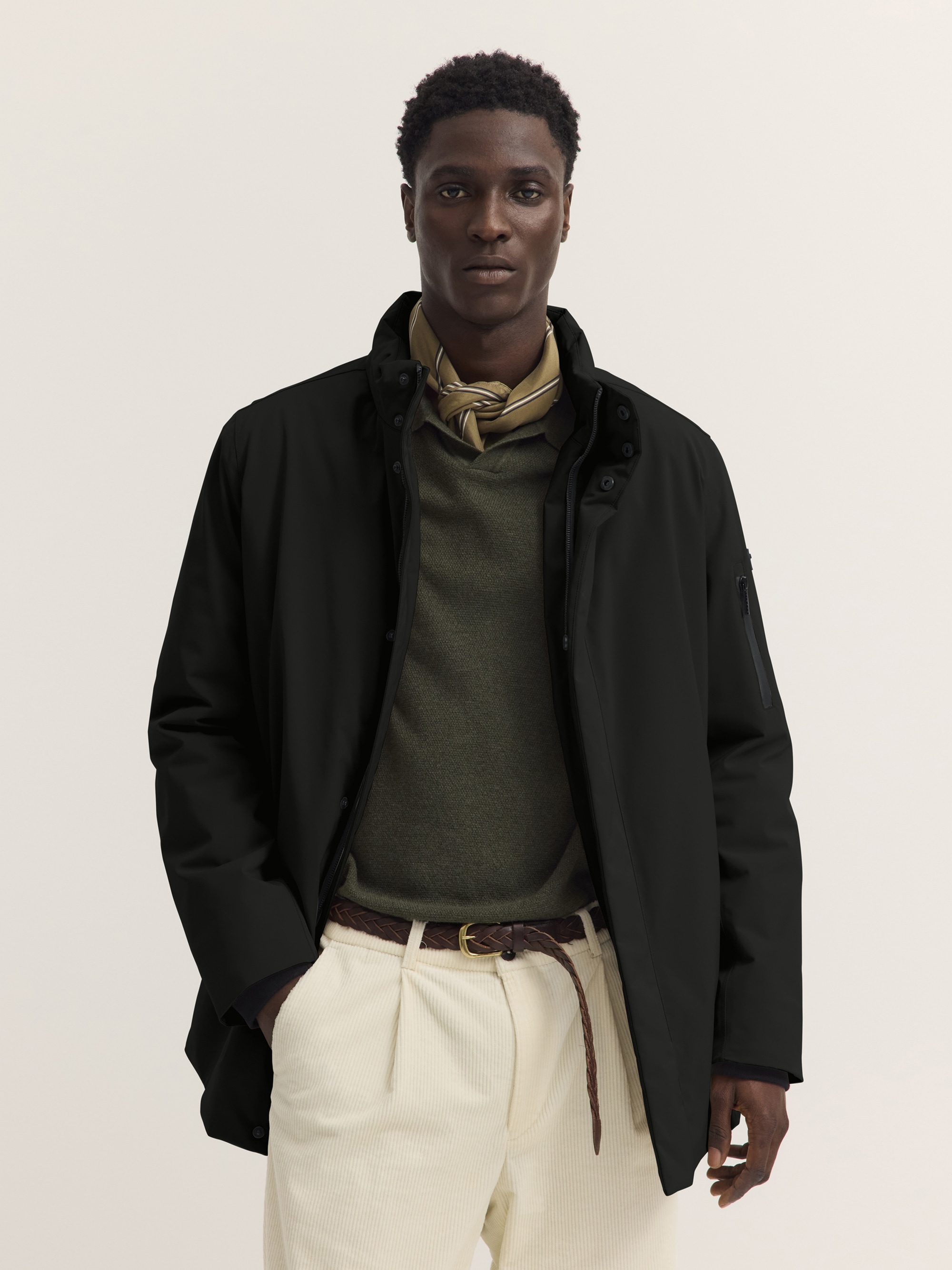 bugatti Kurzjacke "Regular Fit" mit Kapuze Regular Fit Sorona Stehkragen Kapuze