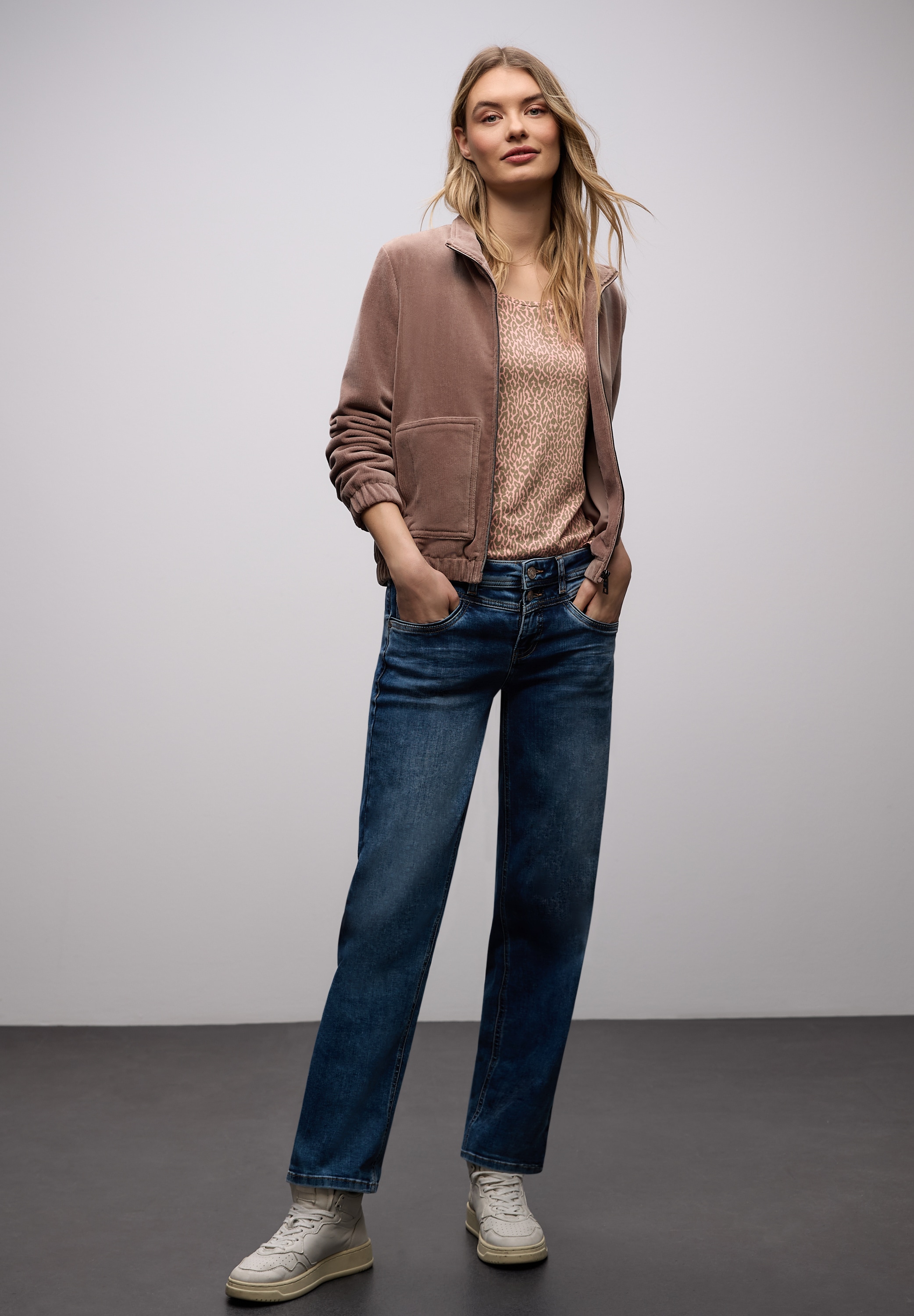 STREET ONE Kurzarmshirt mit Leo-Print