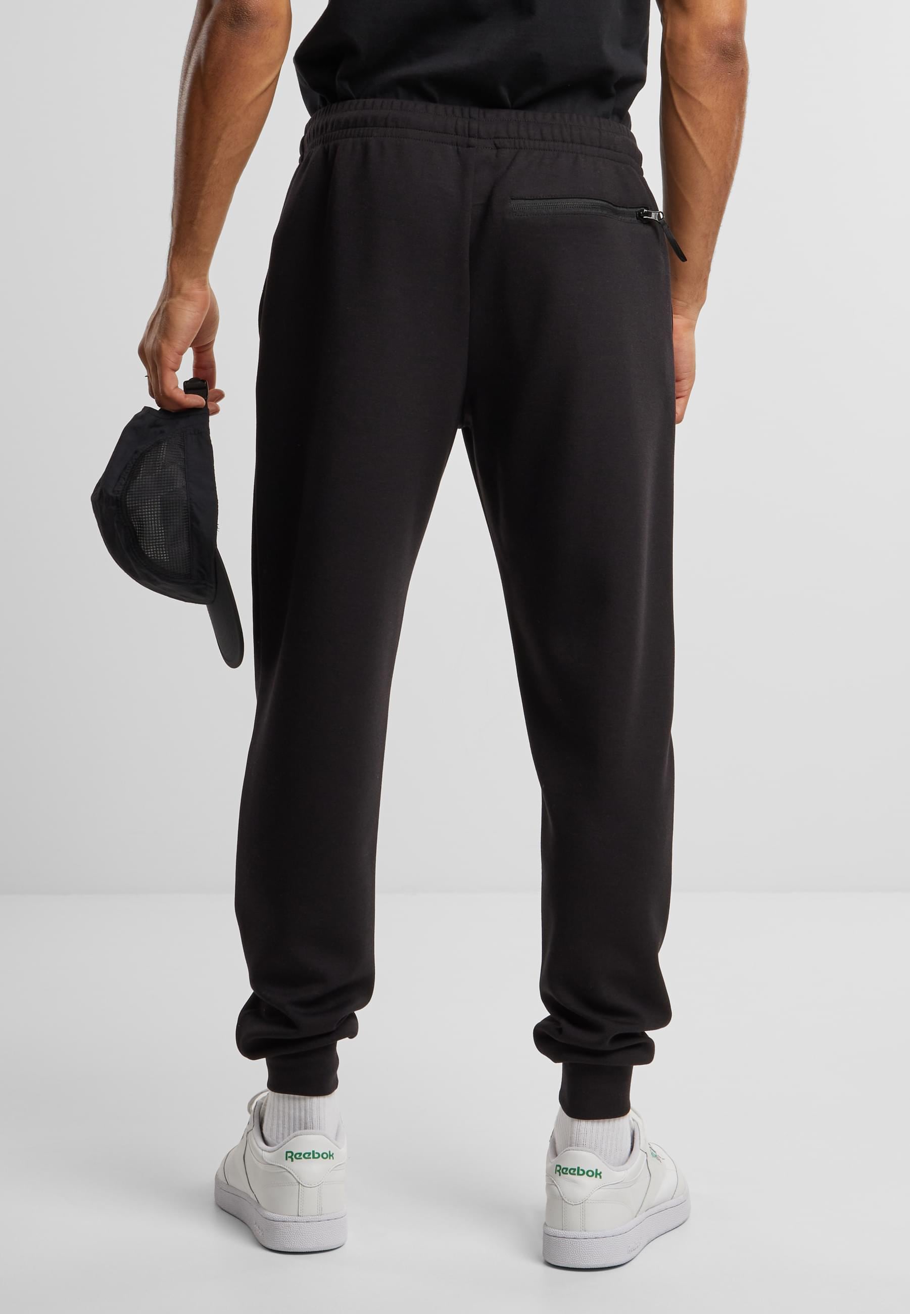 URBAN CLASSICS Jogginghose »Urban Classics Scuba Basic Sweatpants«, (1 tlg.)