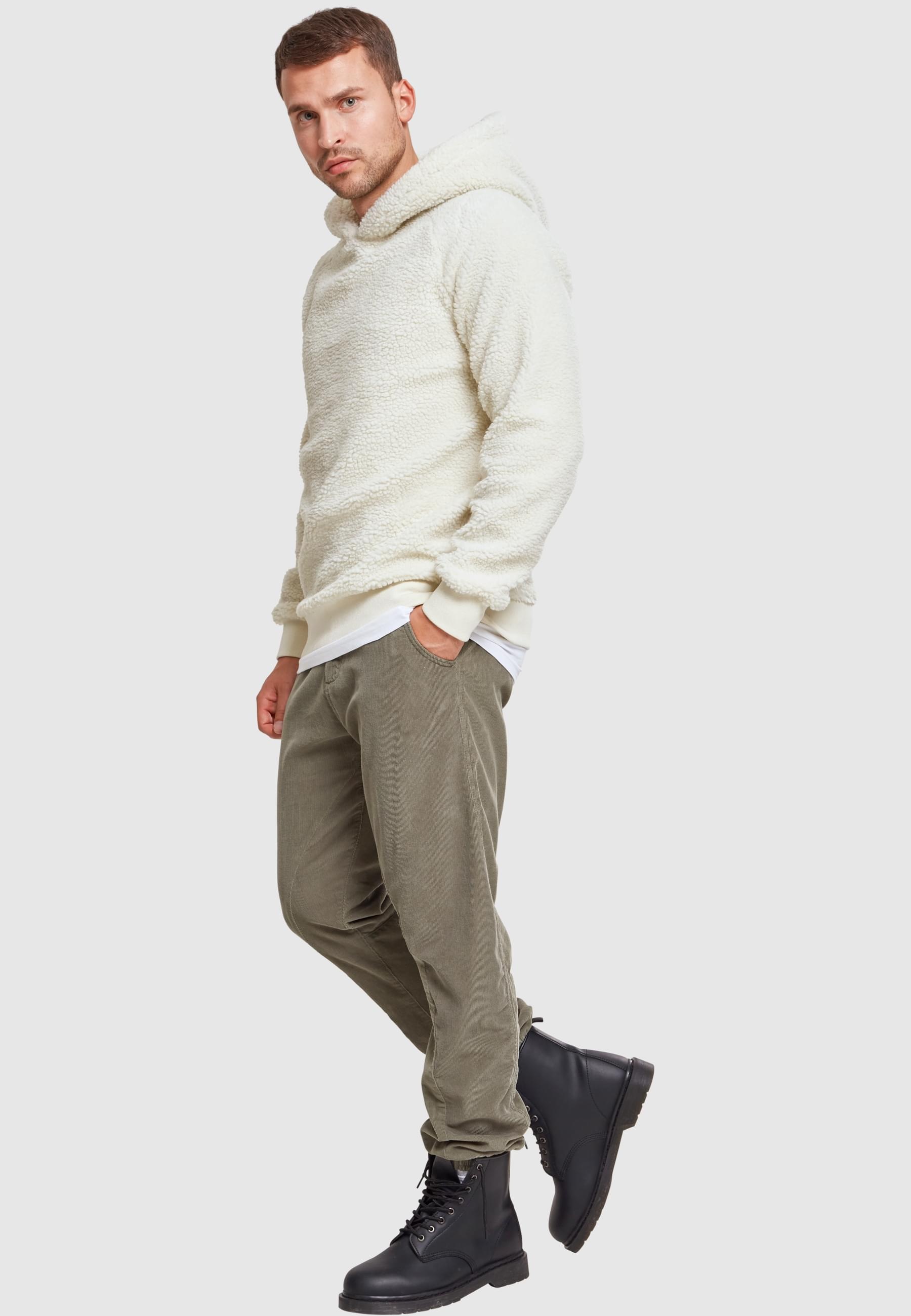 URBAN CLASSICS Stoffhose »Urban Classics Herren Corduroy Jog Pants«, (1 tlg.)