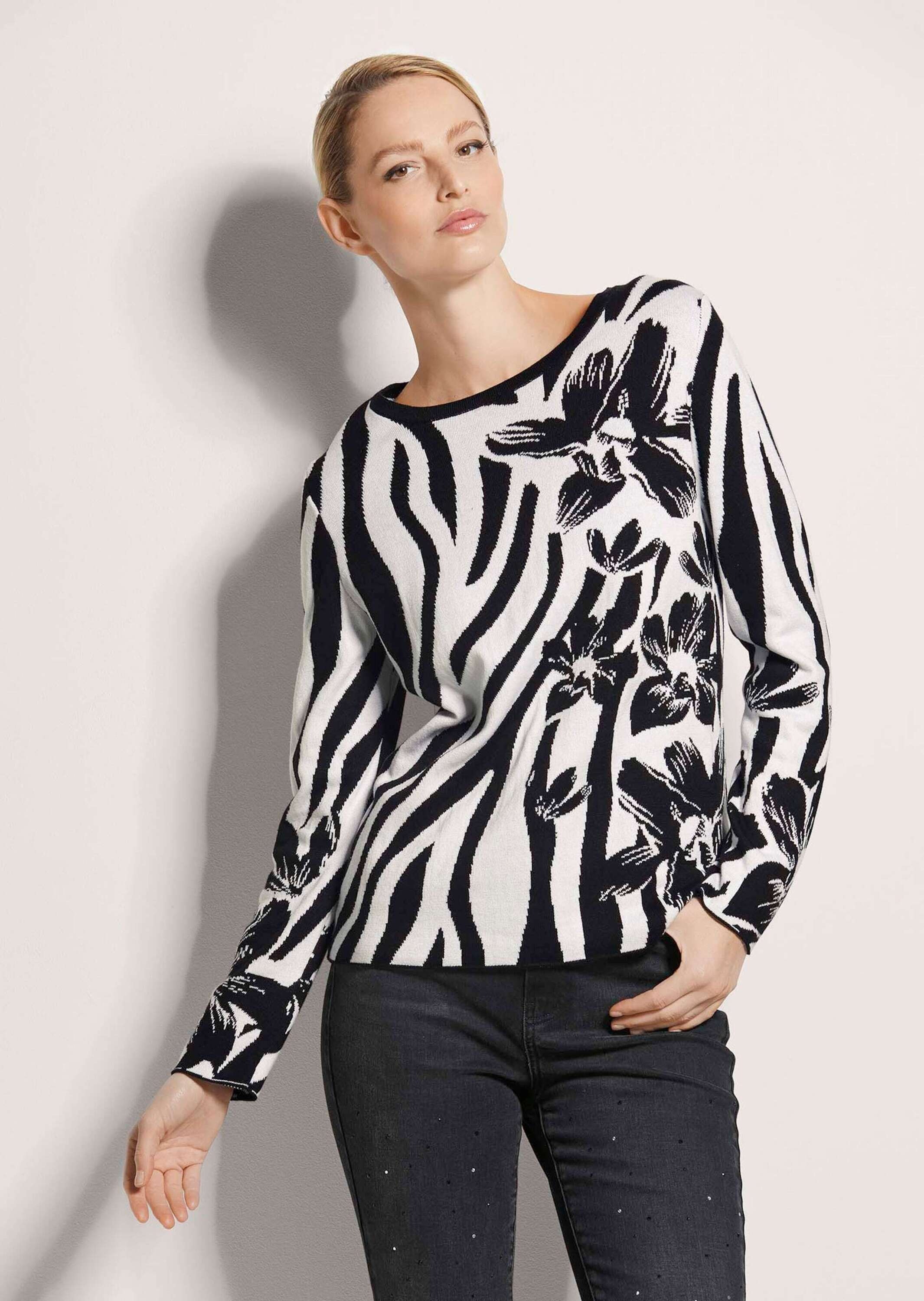 Longpullover MADELEINE "Strickpullover Intarsienpullover mit Zebra- und Blumenmuster", Damen, Gr. 48, schwarz (schwarz, wollweiß), Obermaterial: 50% Baumwolle CO. 50% Polyacryl PAN., Modern, normal, Pullover Longpullover 2