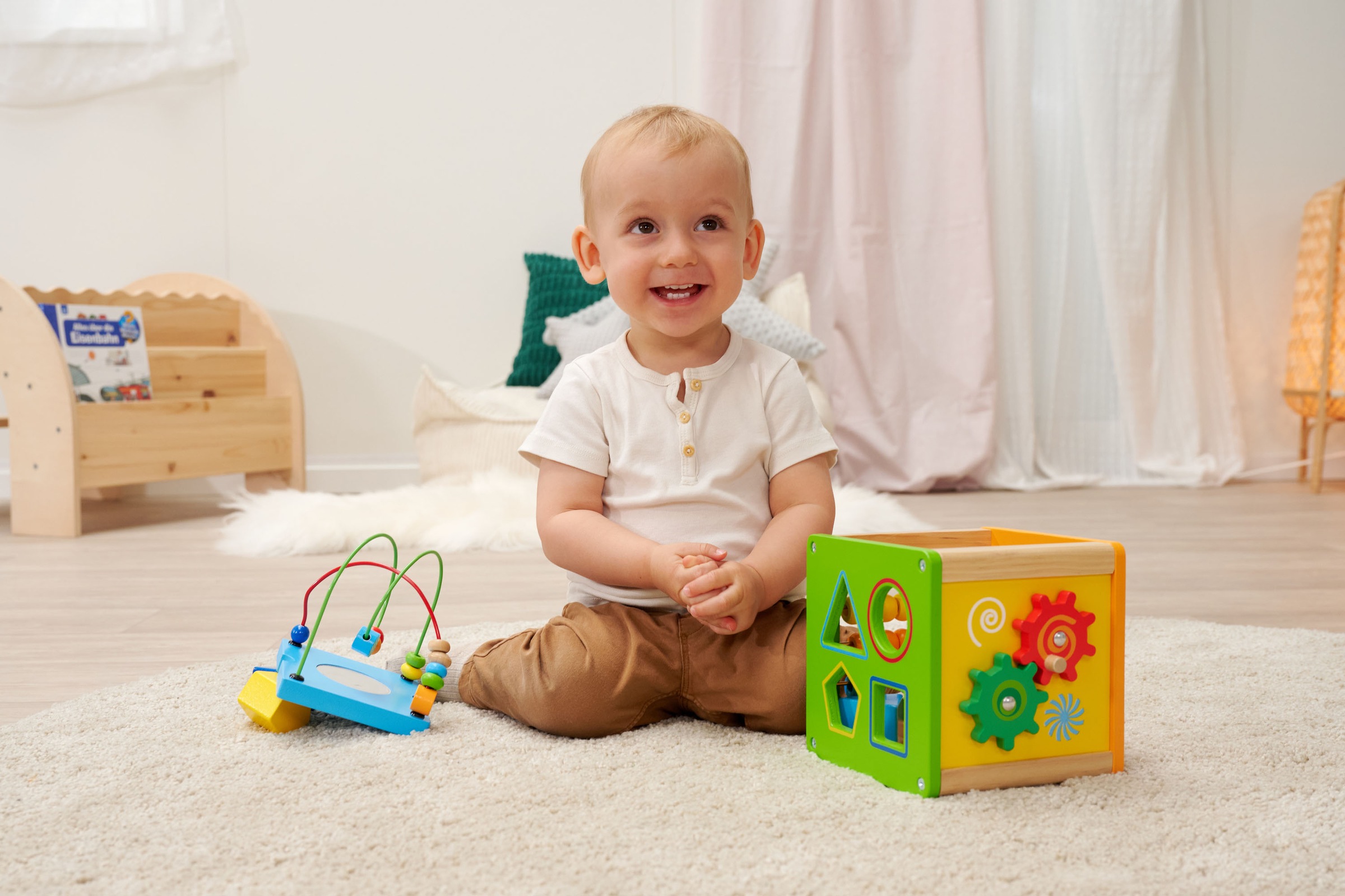 Eichhorn Motorikwürfel »Kleiner Spiel- und Lernwürfel« mit abnehmbarer Motorikschleife