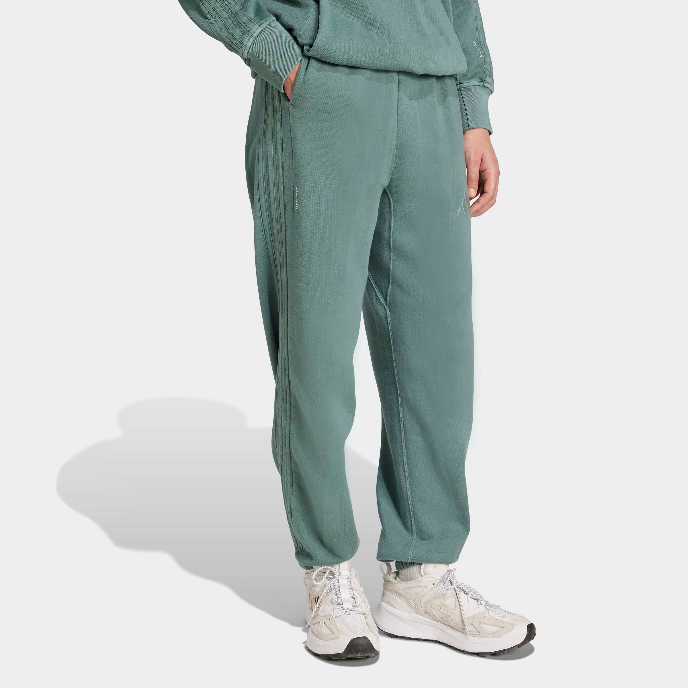 adidas Sportswear Sporthose "ALL SZN FRENCH TERRY WASHED LOOSE" mit gestick günstig online kaufen