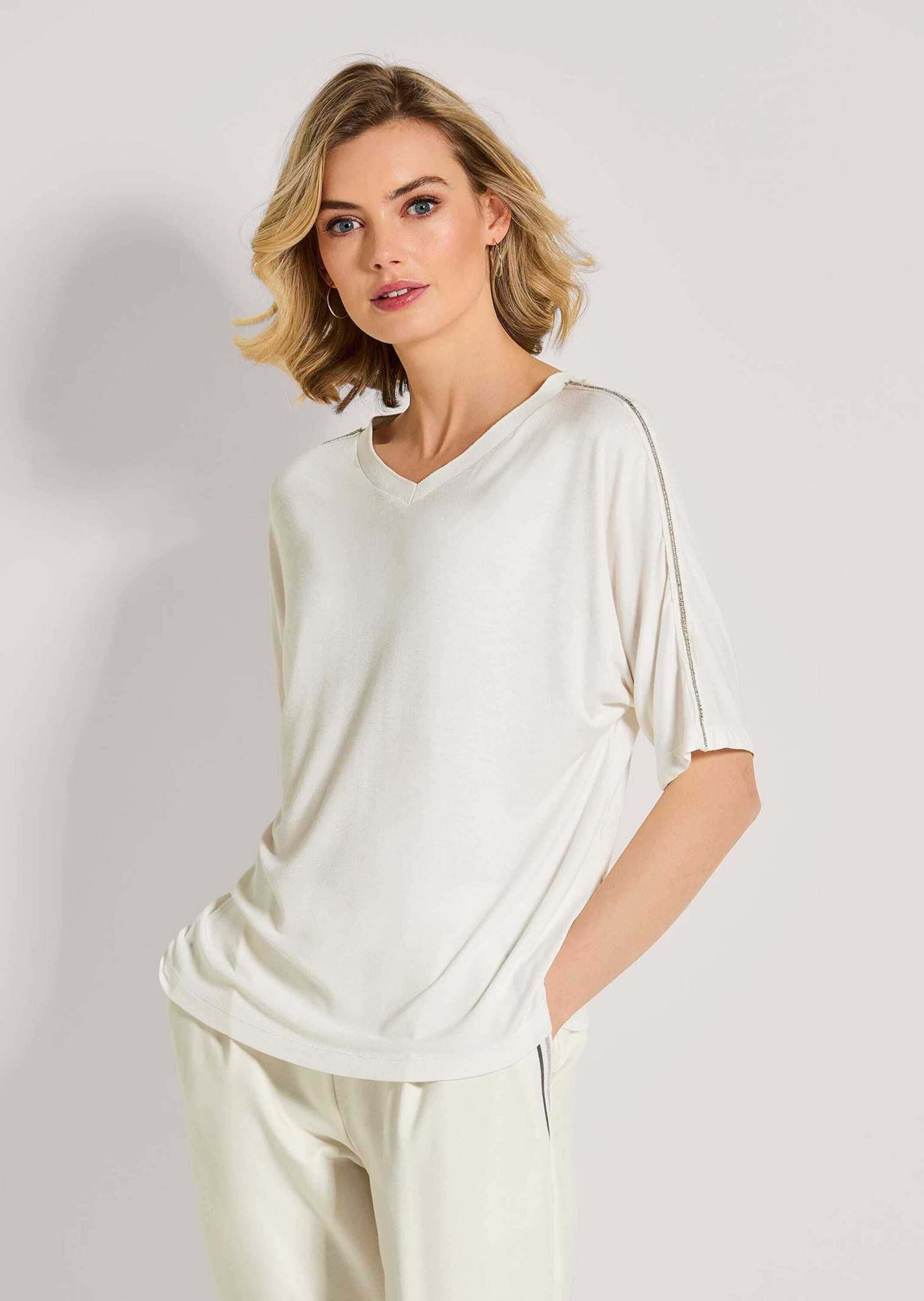 MADELEINE Kurzarmshirt »Shirt V-Shirt mit Strass-Akzenten«