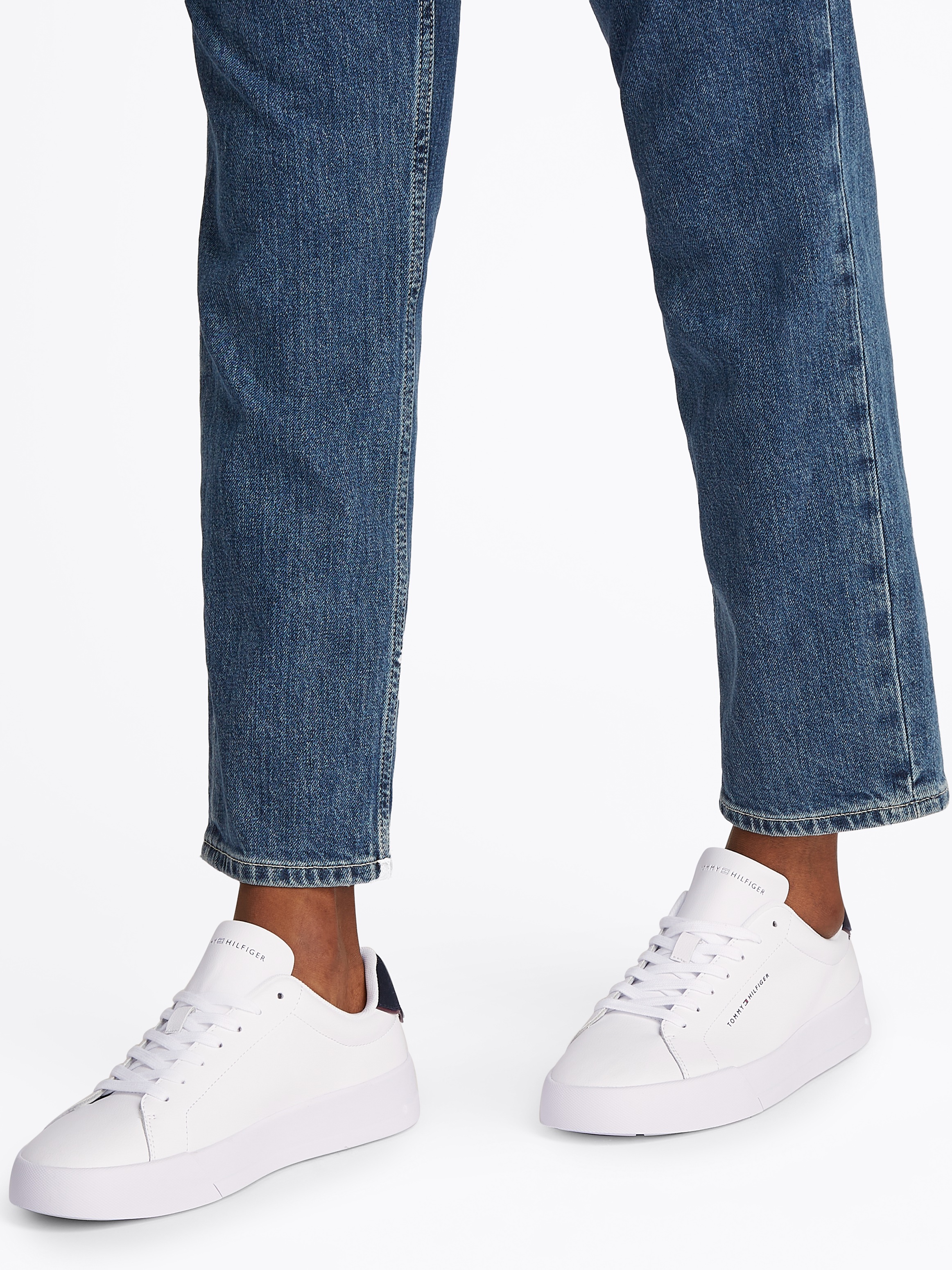 Tommy Hilfiger Plateausneaker "TH COURT LTH DETAIL ESS", Freizeitschuh, Hal günstig online kaufen