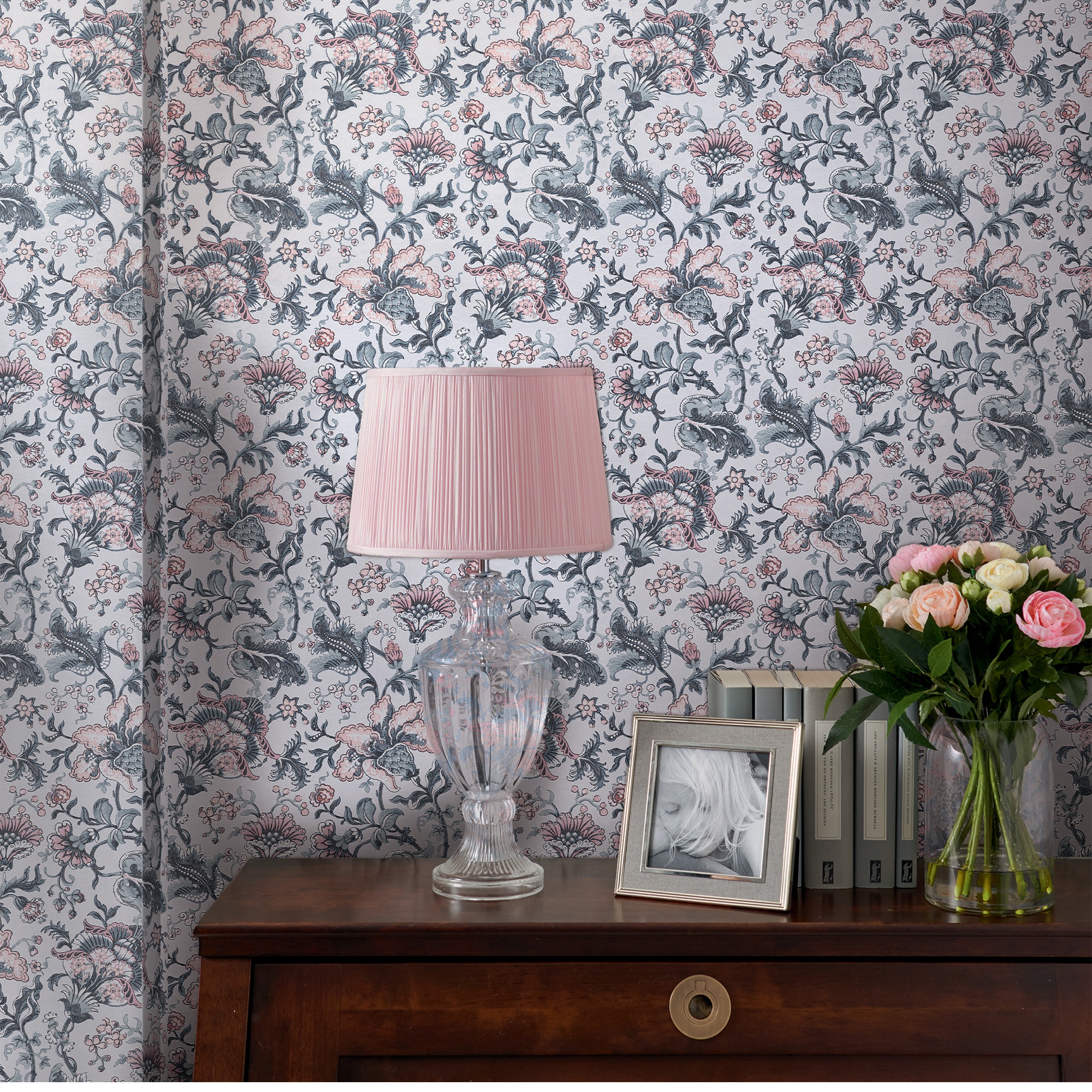 LAURA ASHLEY Vliestapete »Laura Ashley Portia Pale Slate Vliestapete«, geblümt, Laura Ashley Portia Pale Slate Vliestapete