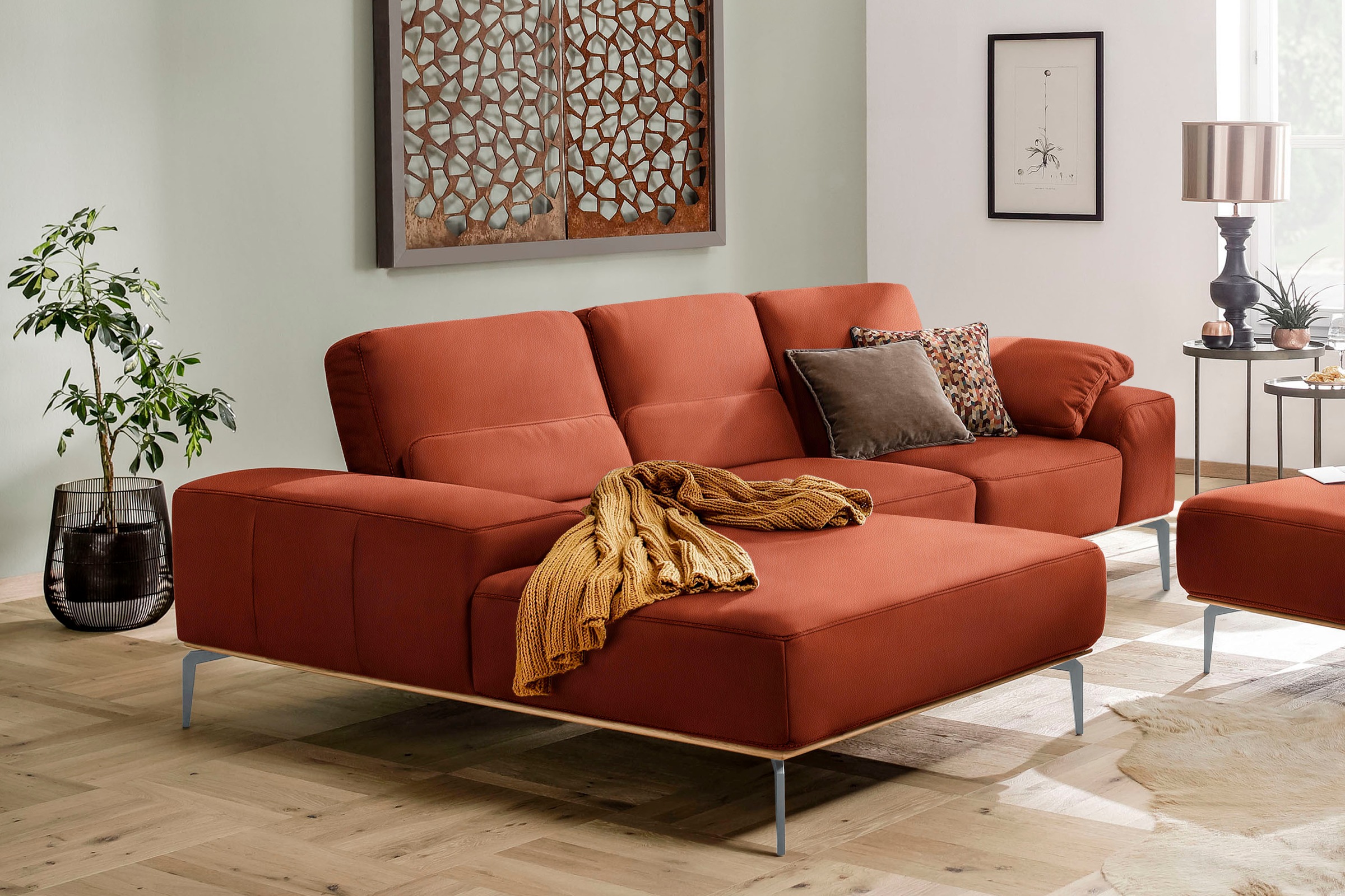 W.SCHILLIG Ecksofa "run, Designsofa mit tollem Sitzkomfort, bequem, L-Form" mit elegantem Holzsockel, Füße in Silber matt, Breite 279 cm