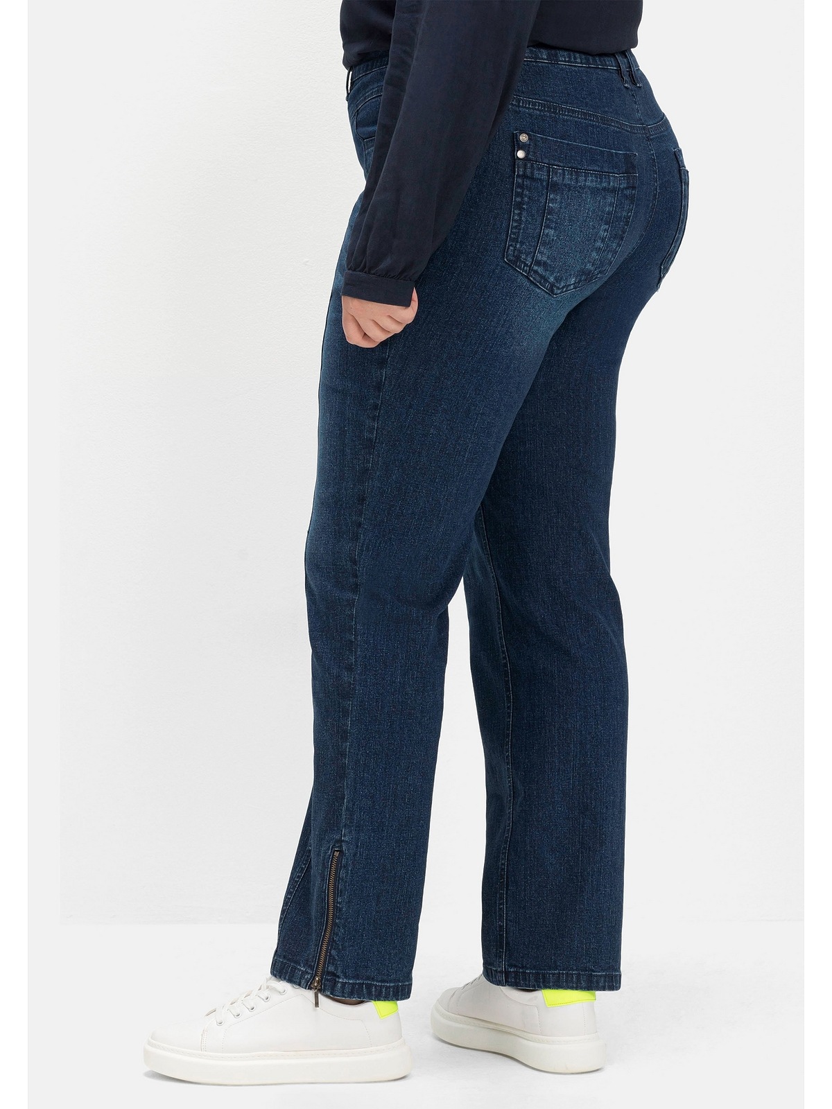 Sheego Gerade Jeans »Große Größen«, mit Teilungsnaht und Zipper am Saum