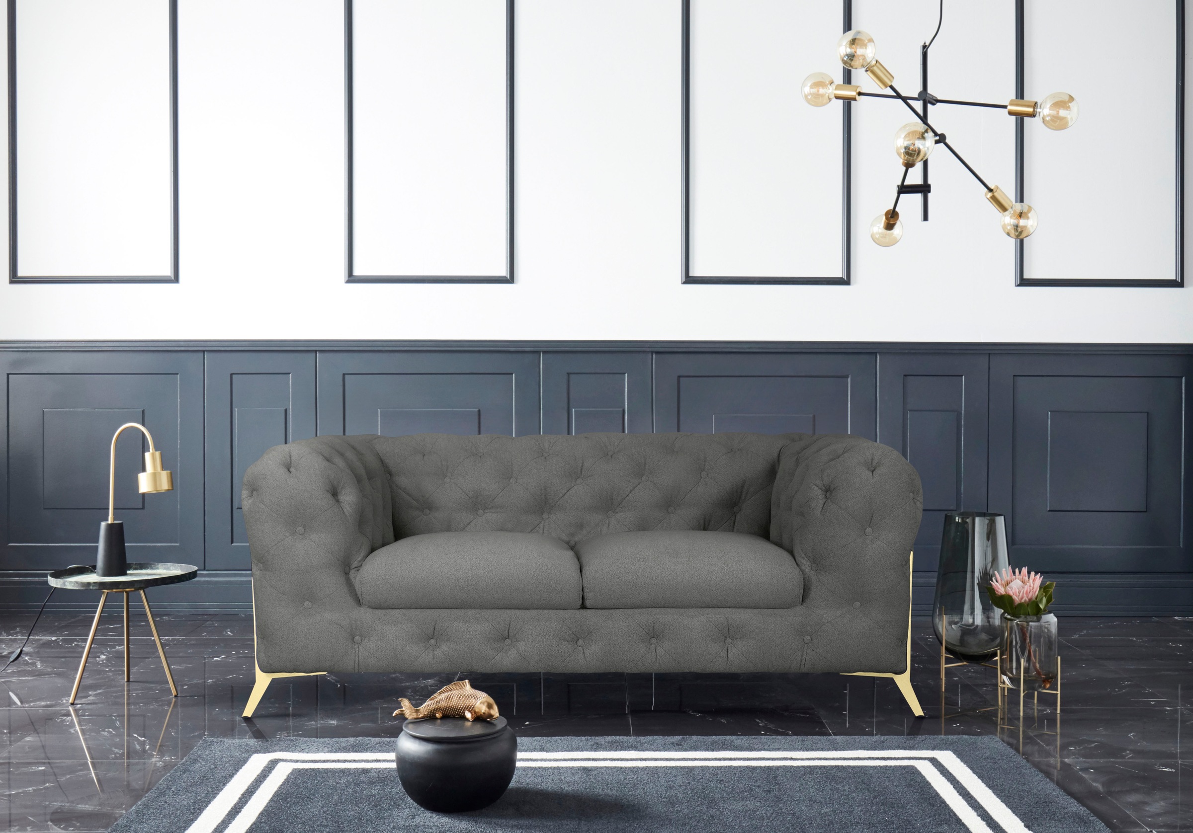 Leonique Chesterfield-Sofa »Amaury«, aufwändige Knopfheftung, moderne Chesterfield Optik, Fußfarbe wählbar