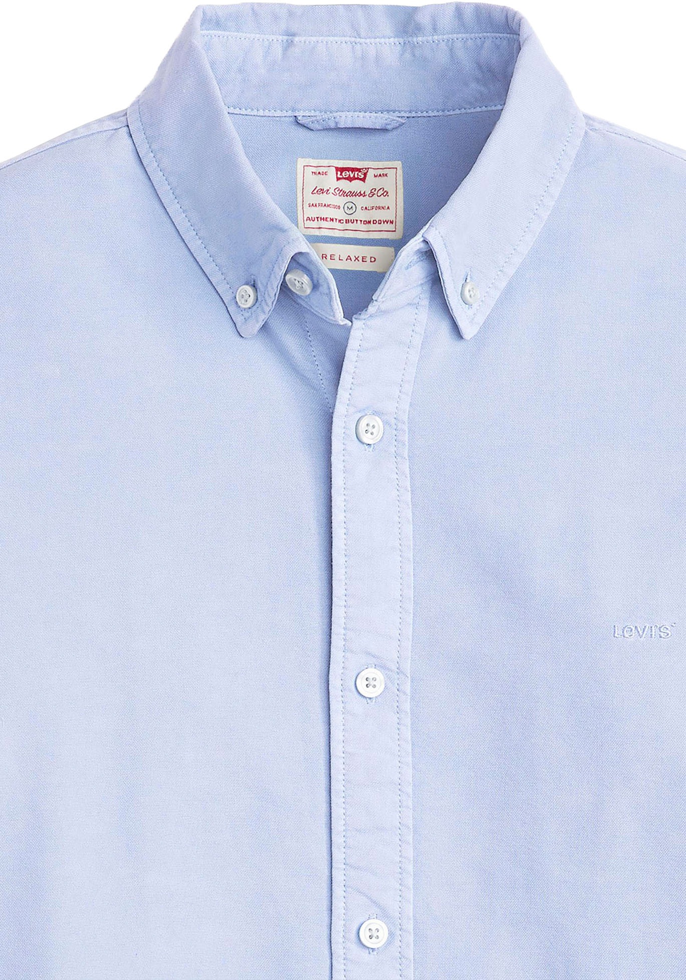 Levi's® Langarmhemd »AUTHENTIC BUTTON DOWN«, mit Ton-in-Ton Logostickerei auf der Brust