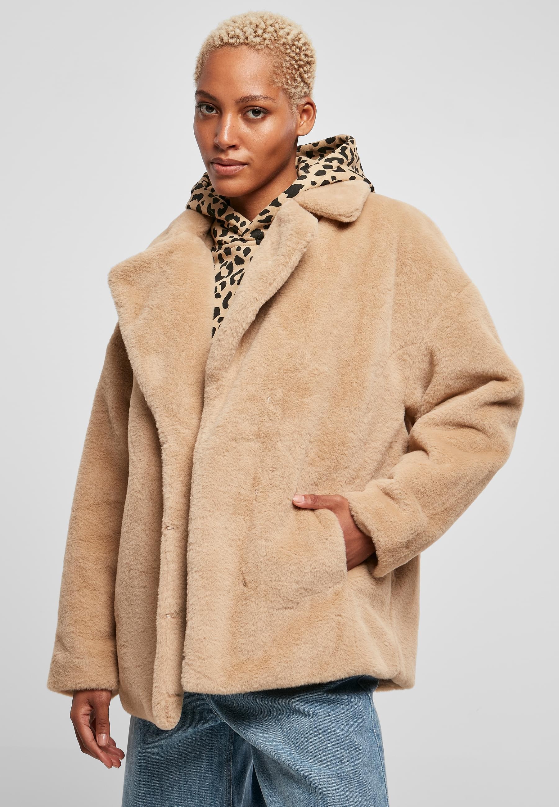 URBAN CLASSICS Winterjacke »Urban Classics Damen Ladies Lapel Teddy Jacket«, (1 St.), ohne Kapuze