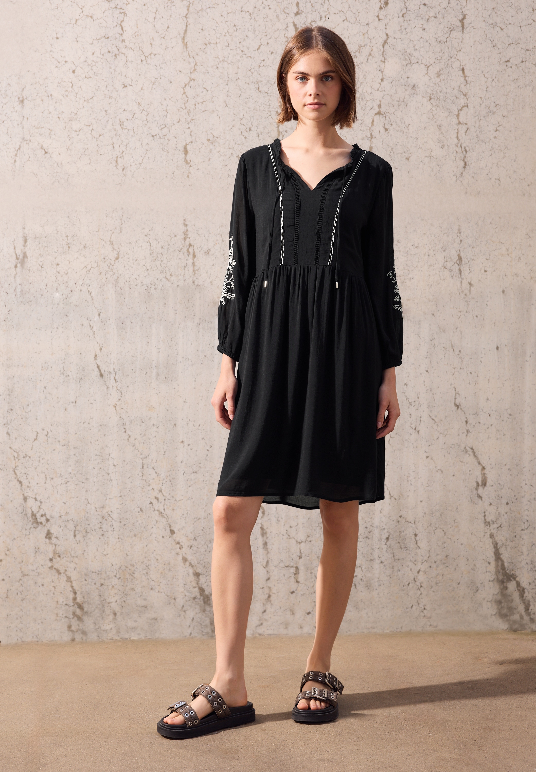 STREET ONE STUDIO Tunikakleid Ohne Taschen soft und trageangenehm